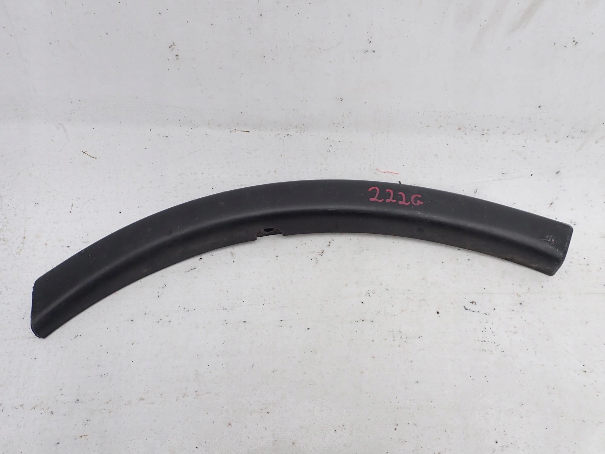 MITSUBISHI OUTLANDER III 3 12-22 moulding cap right front