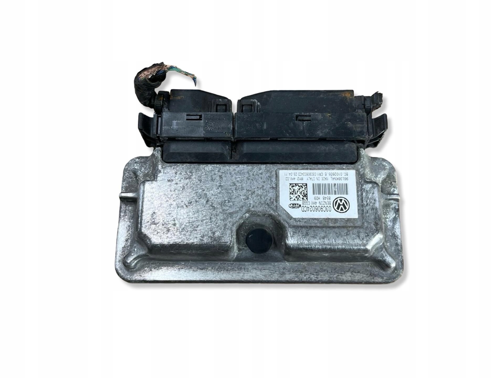 control unit of the engine SEAT Ibiza 4 2011 03C906024CD