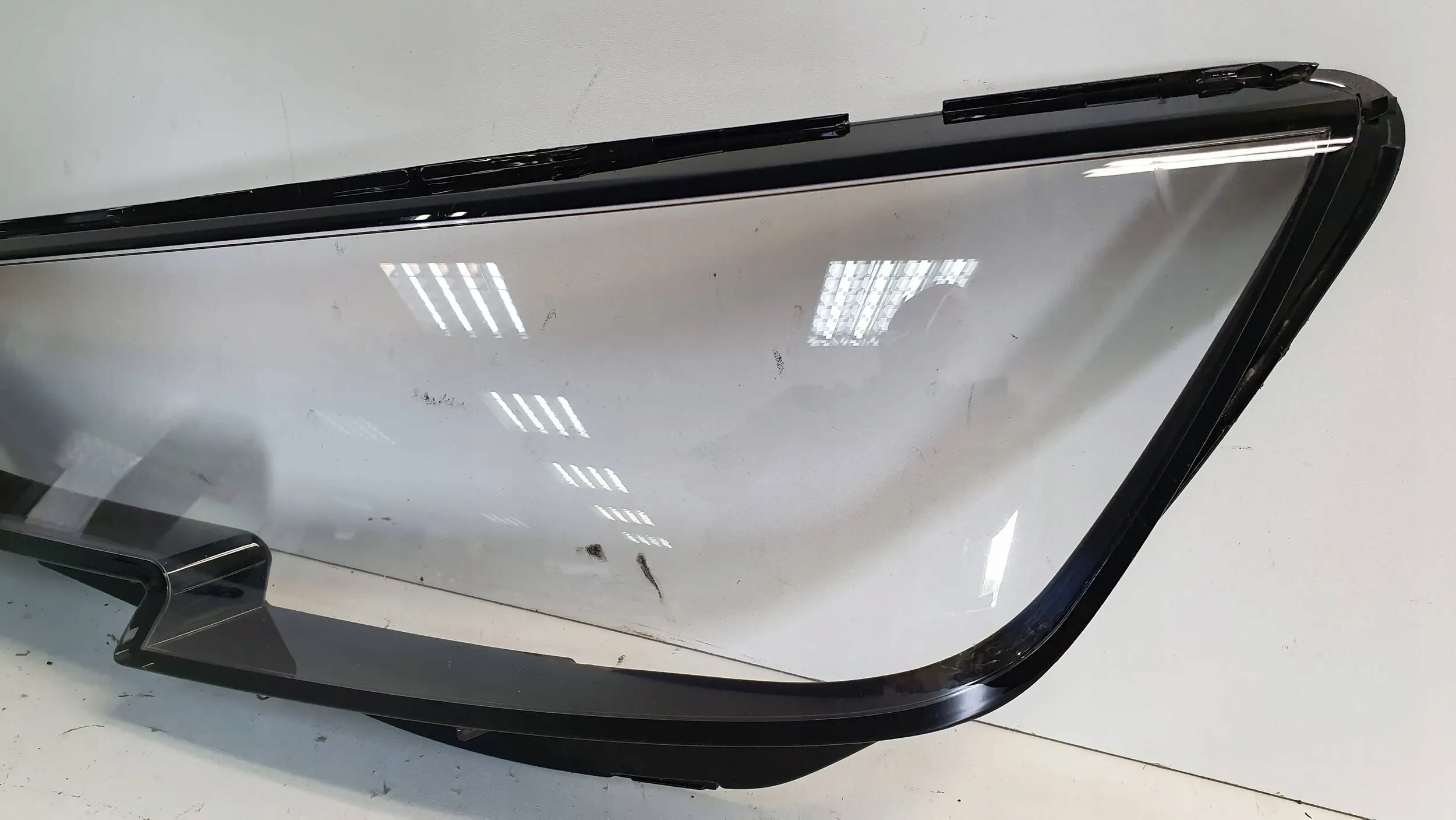 Klosz lights left Audi A4 B9 15