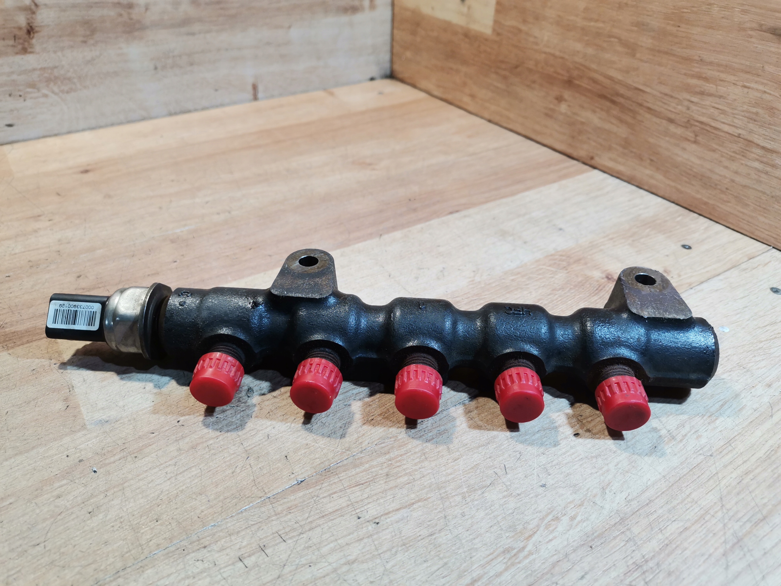 Rampe injection PEUGEOT CITROEN 1.6 HDI 9654592680