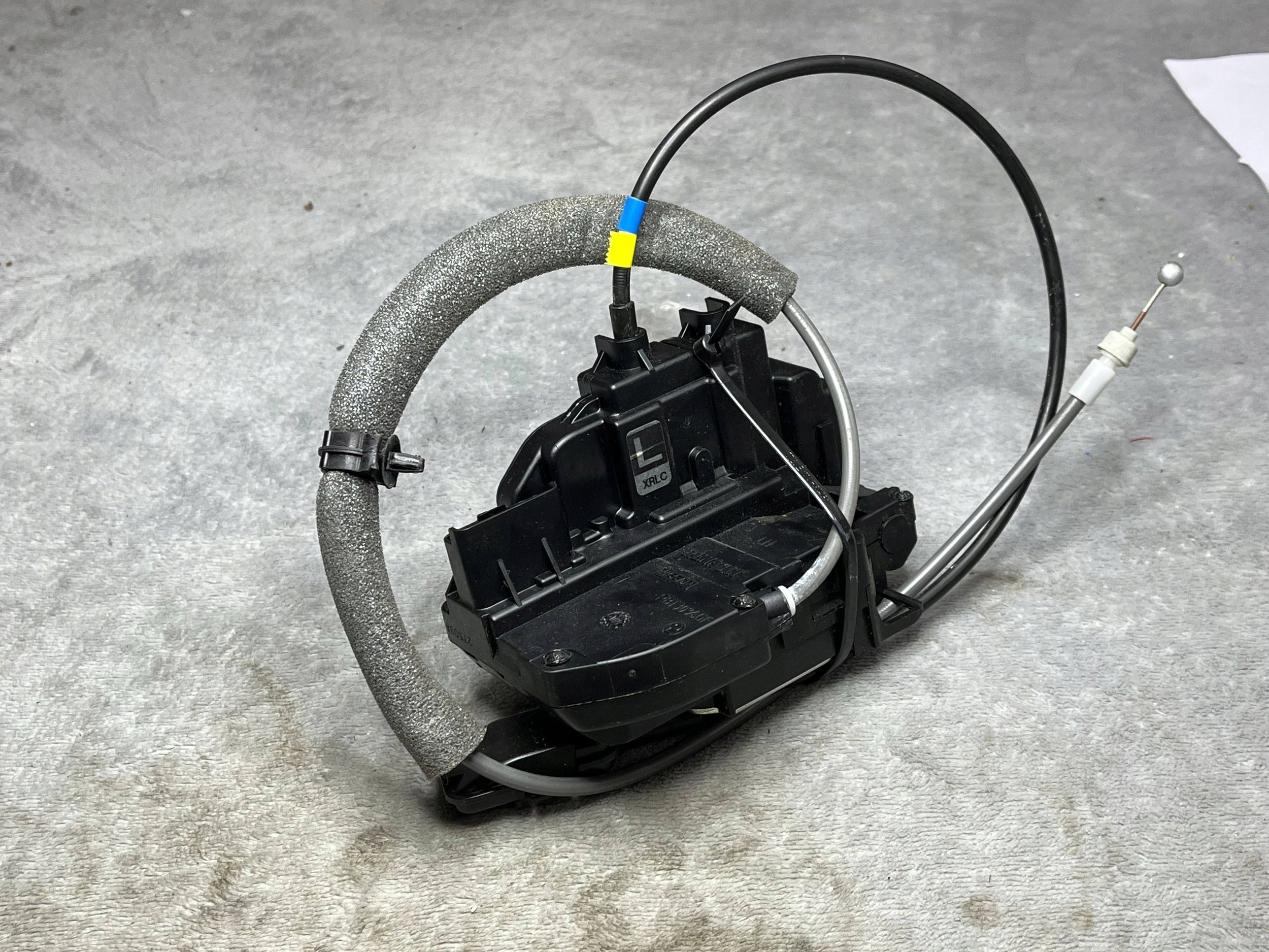 lock windows bocznej of the rear left side Nissan Note (E12) X25