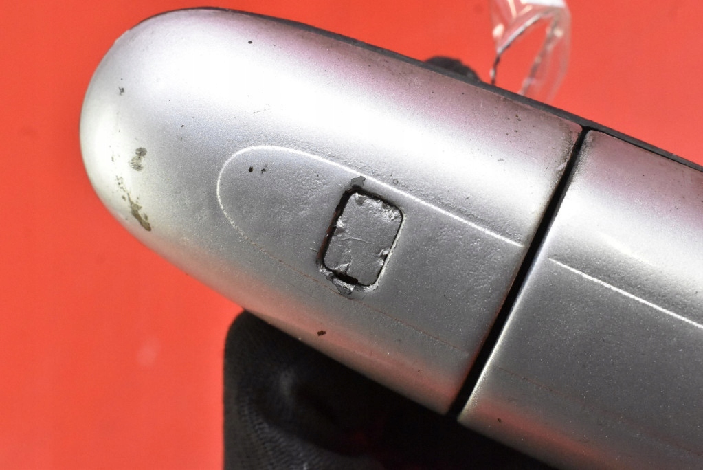 handle left front front SREBRNA MERCEDES VITO W639 03-10
