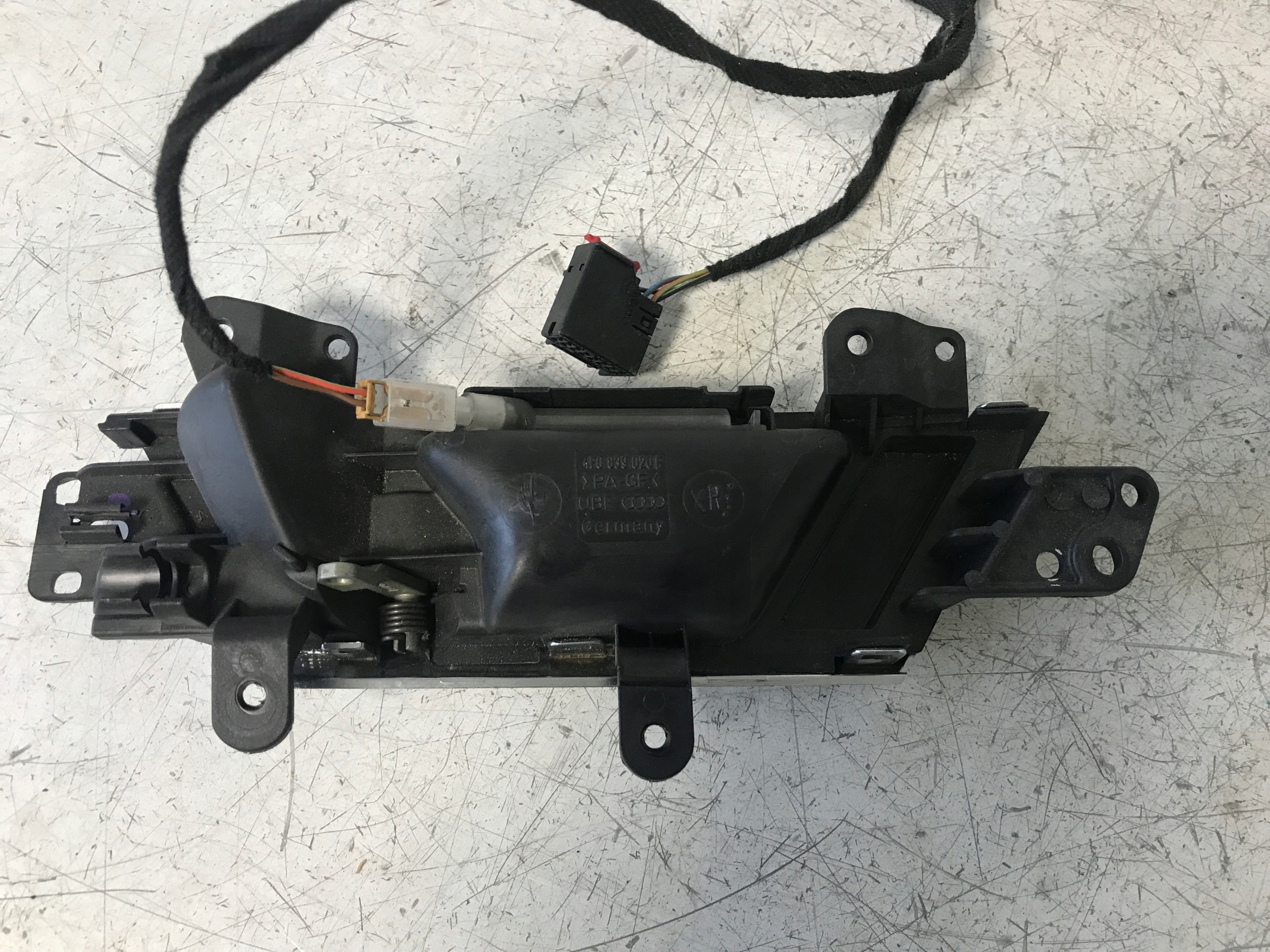 handle inner right rear part AUDI A6 C6