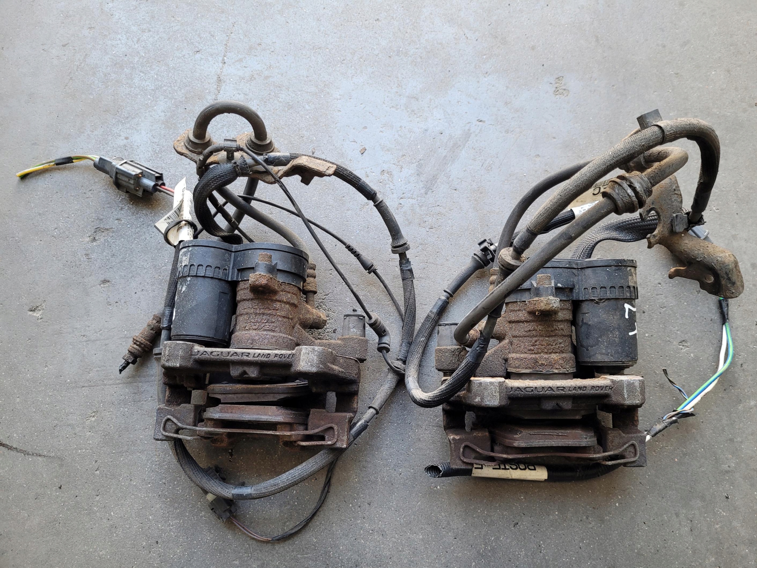 caliper rear part rear right LAND RANGE ROVER EVOQUE L538 LIFT 2.0 D