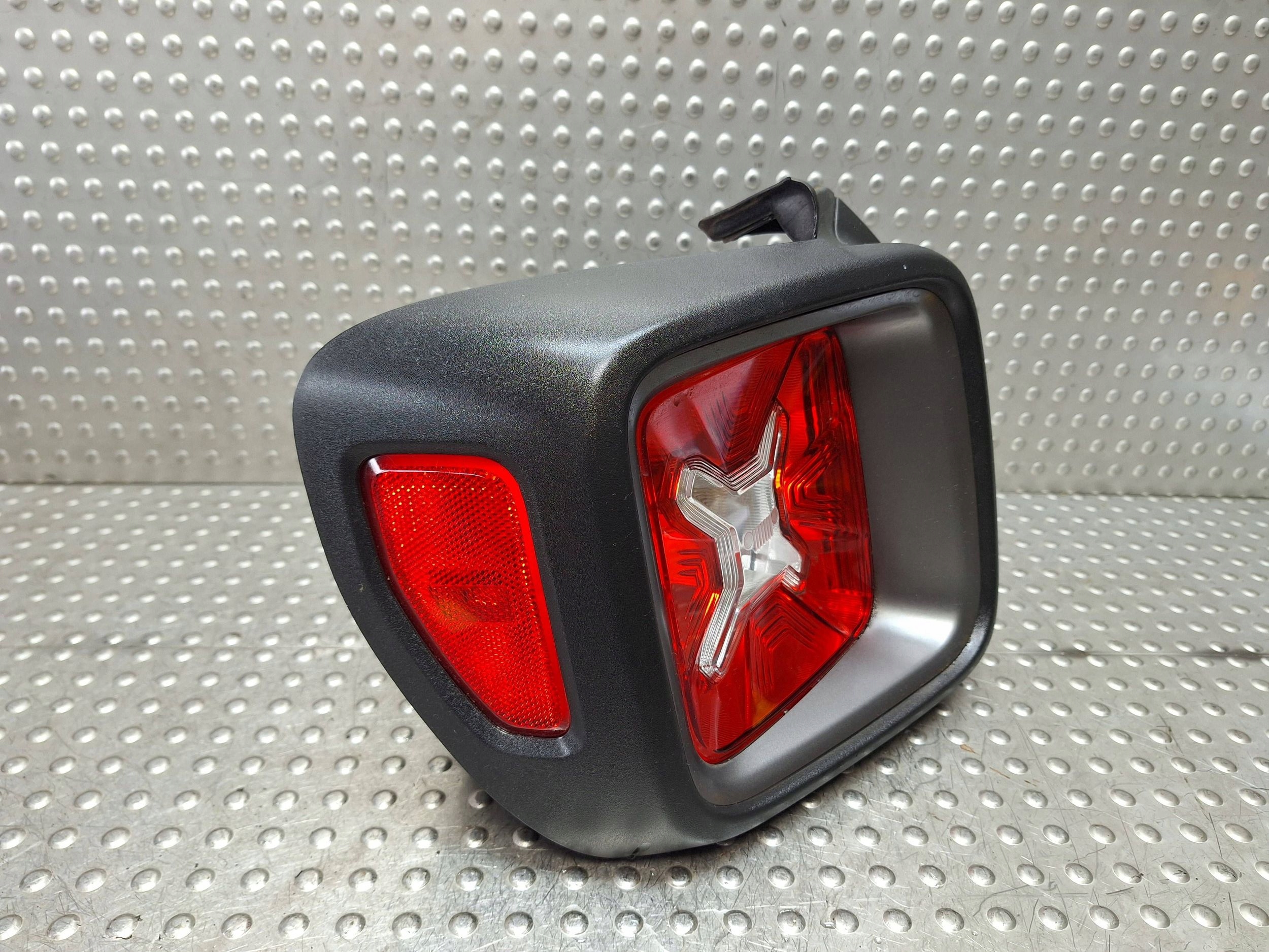 light rear part left JEEP RENEGADE 14- 52127074