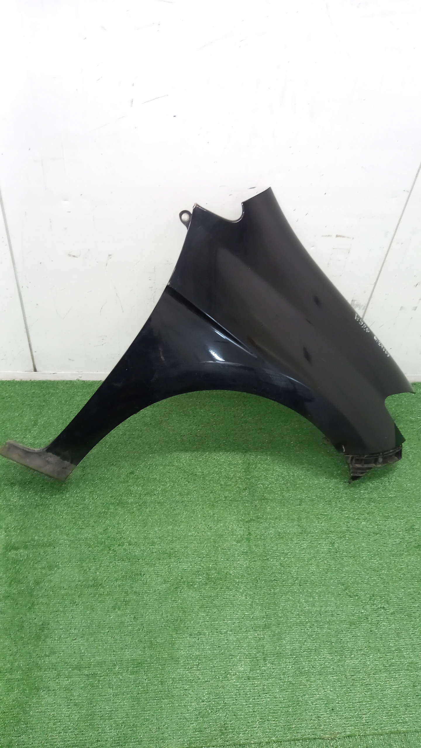 blatník pravý přední HONDA FR-V