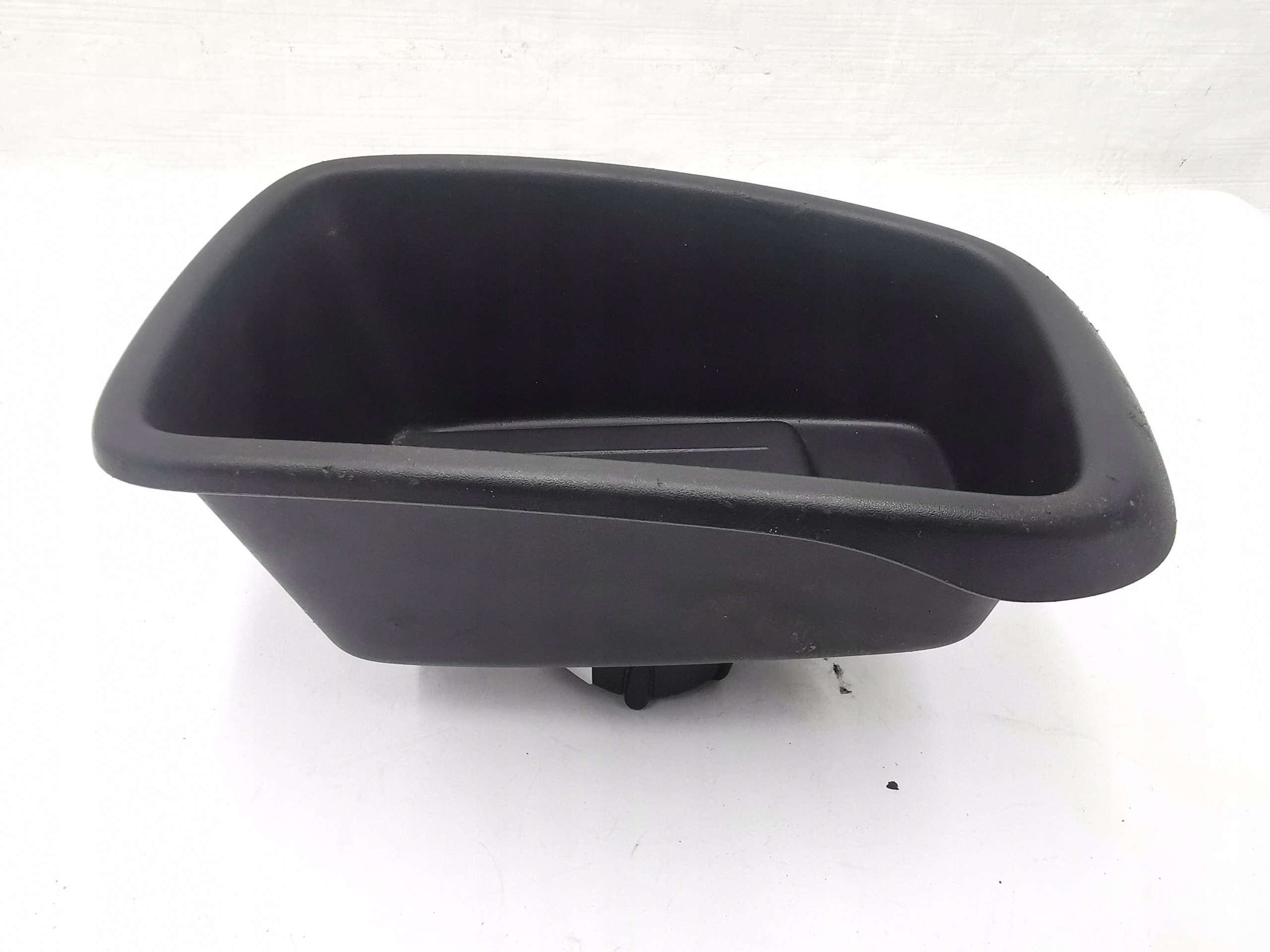 passenger compartment tunnel middle RENAULT CAPTUR 688106641R