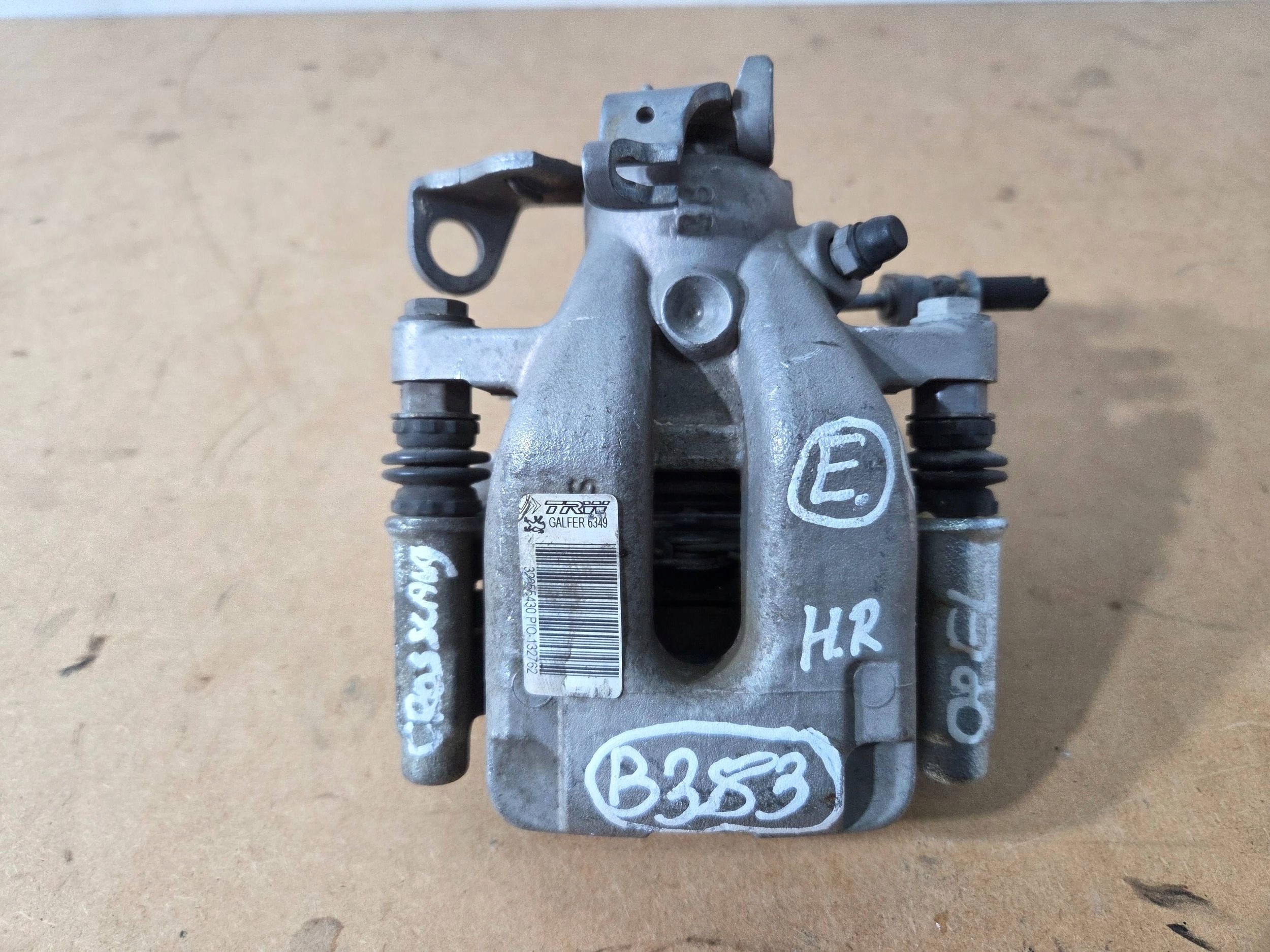 Opel Crossland X caliper brake rear right (B383)