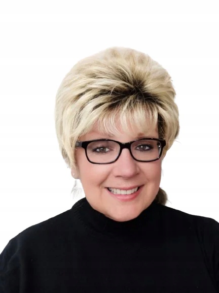 Krátká paruka s ofinou Anna by Gisela Mayer, světlá blond s odrostem