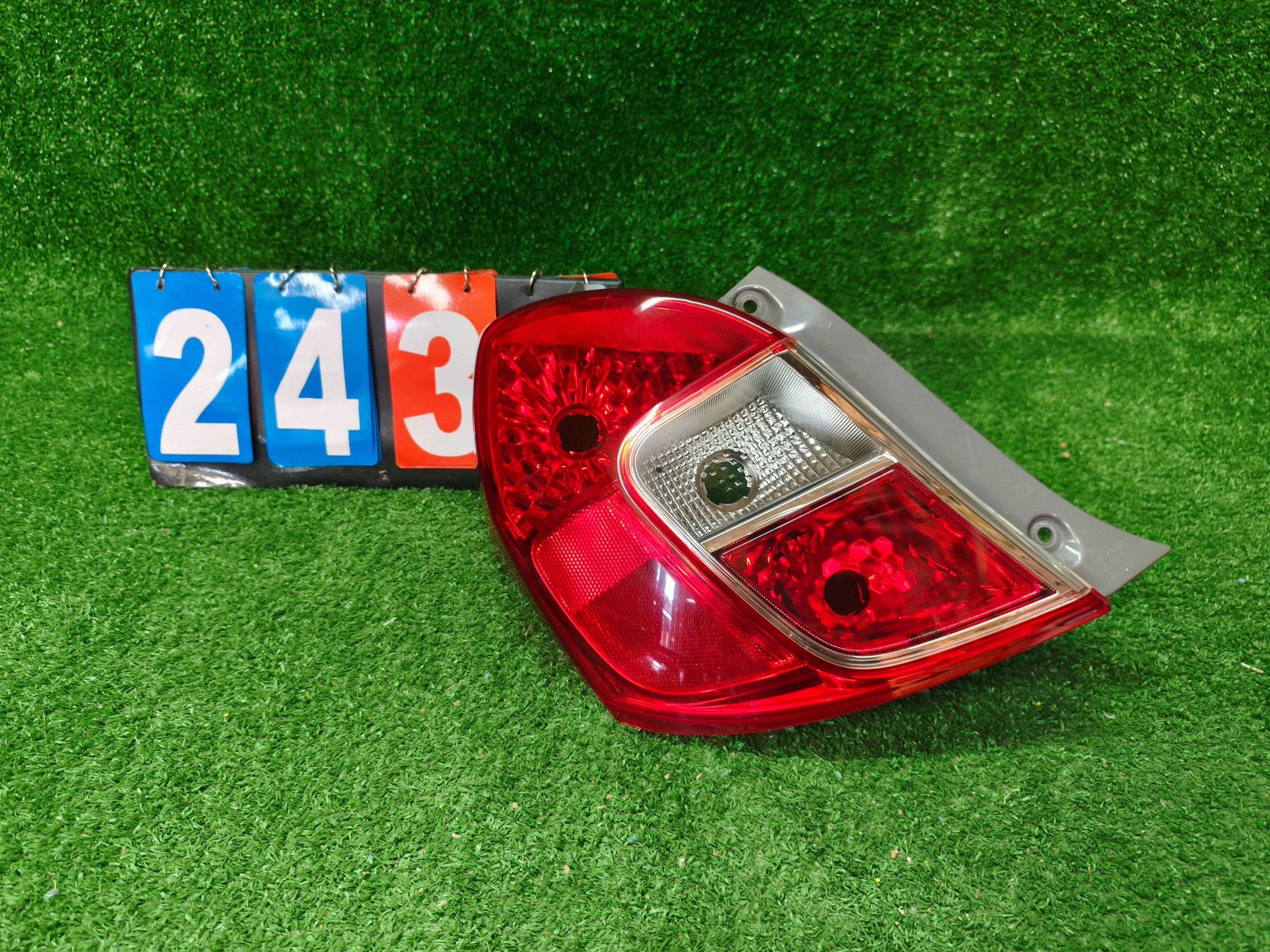 light rear part rear left SUZUKI CELERIO 14- NR.243