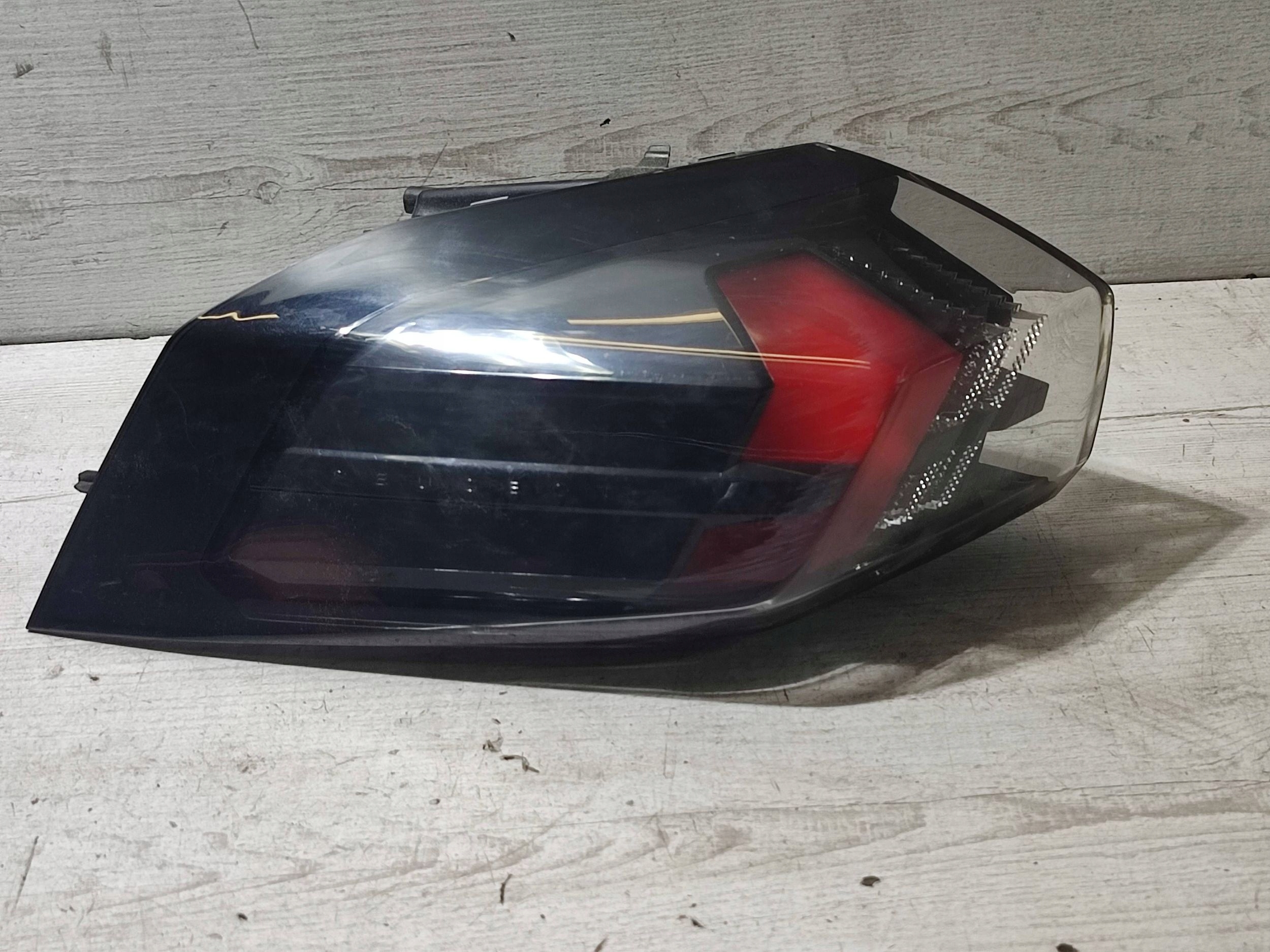 Peugeot 2008 II 2020 rear part side left light rear
