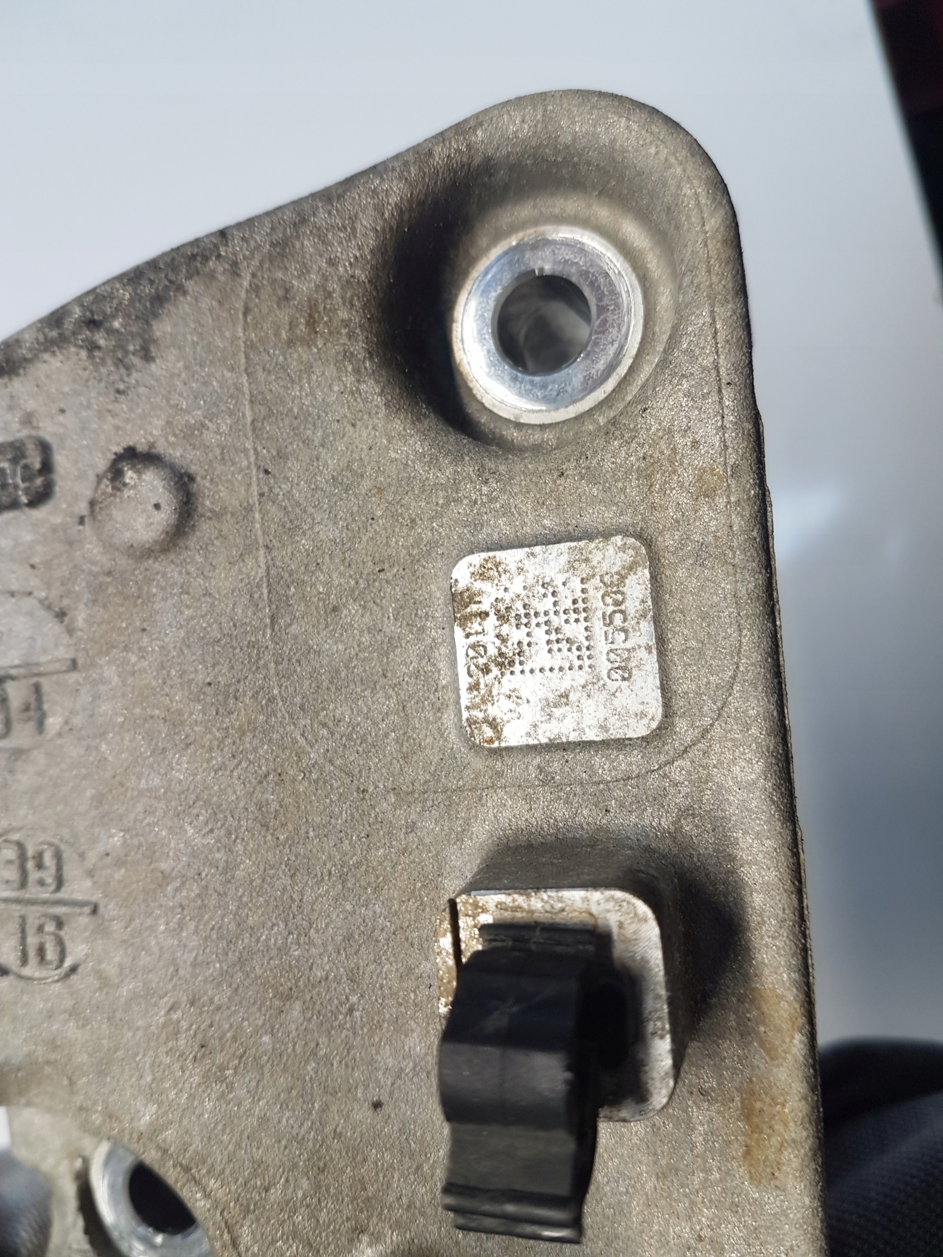 MASERATI LEVANTE holder engine mount right
