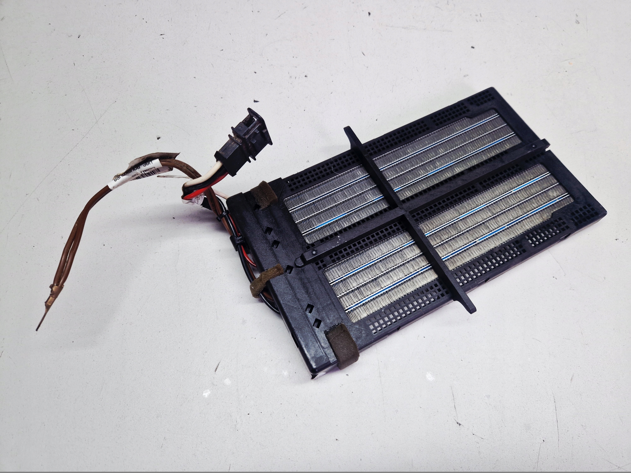 AUDI A4 B8 heater electrical 8K0819011C