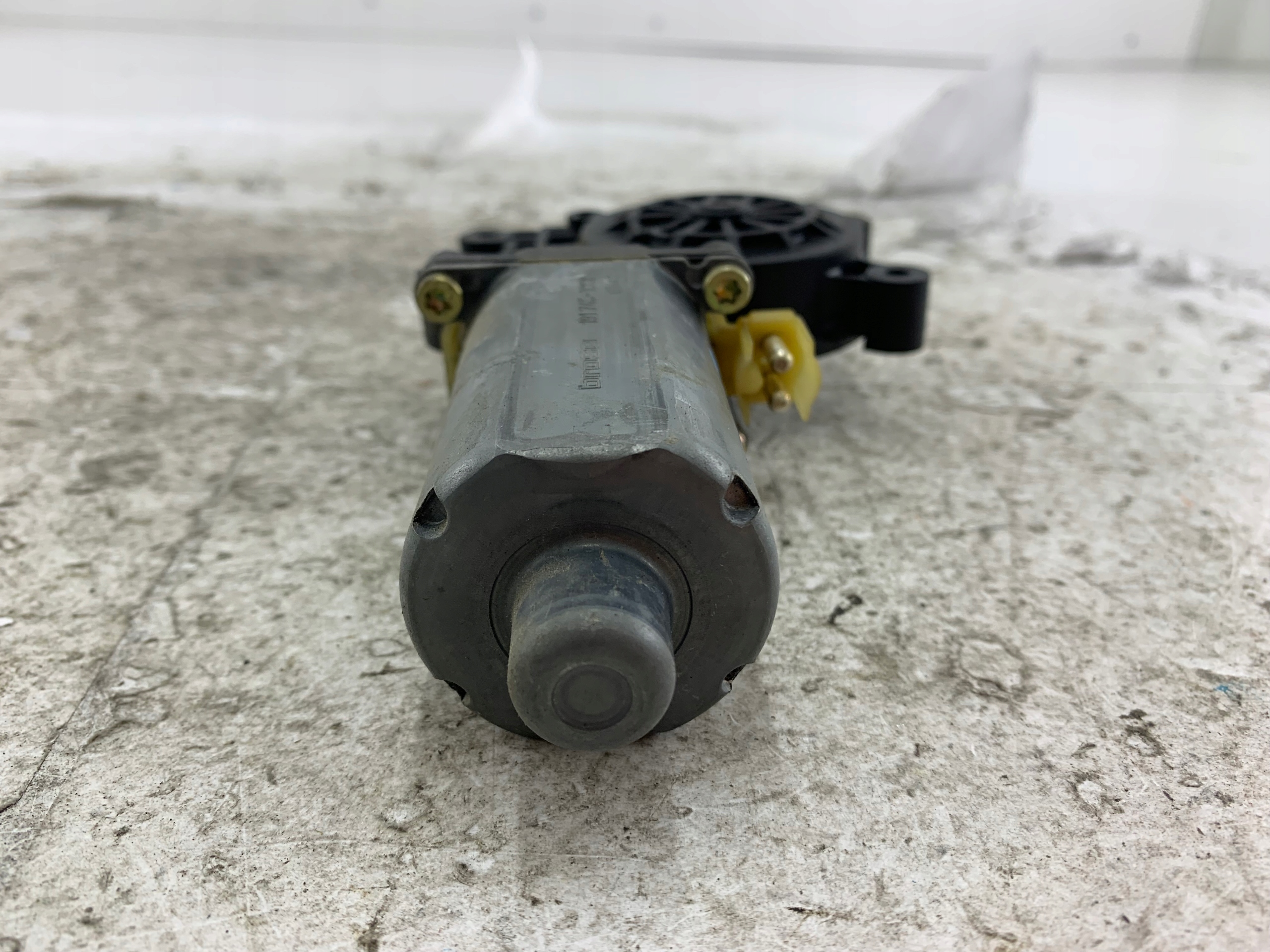 MERCEDES W168 mini motor windows left front 0130821673