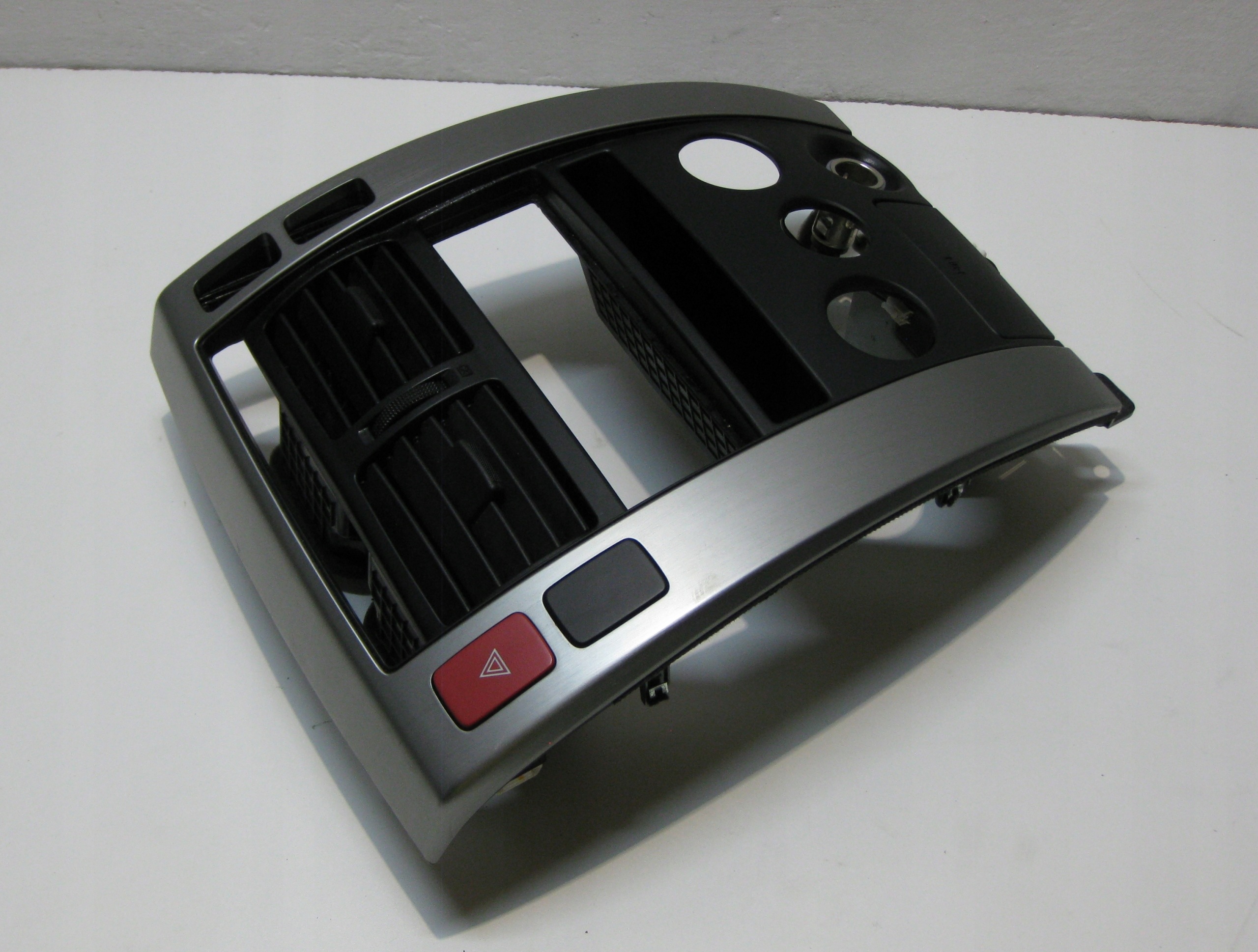 HYUNDAI TUCSON and 08R frame central KRATKI air conditioning devices U0501748
