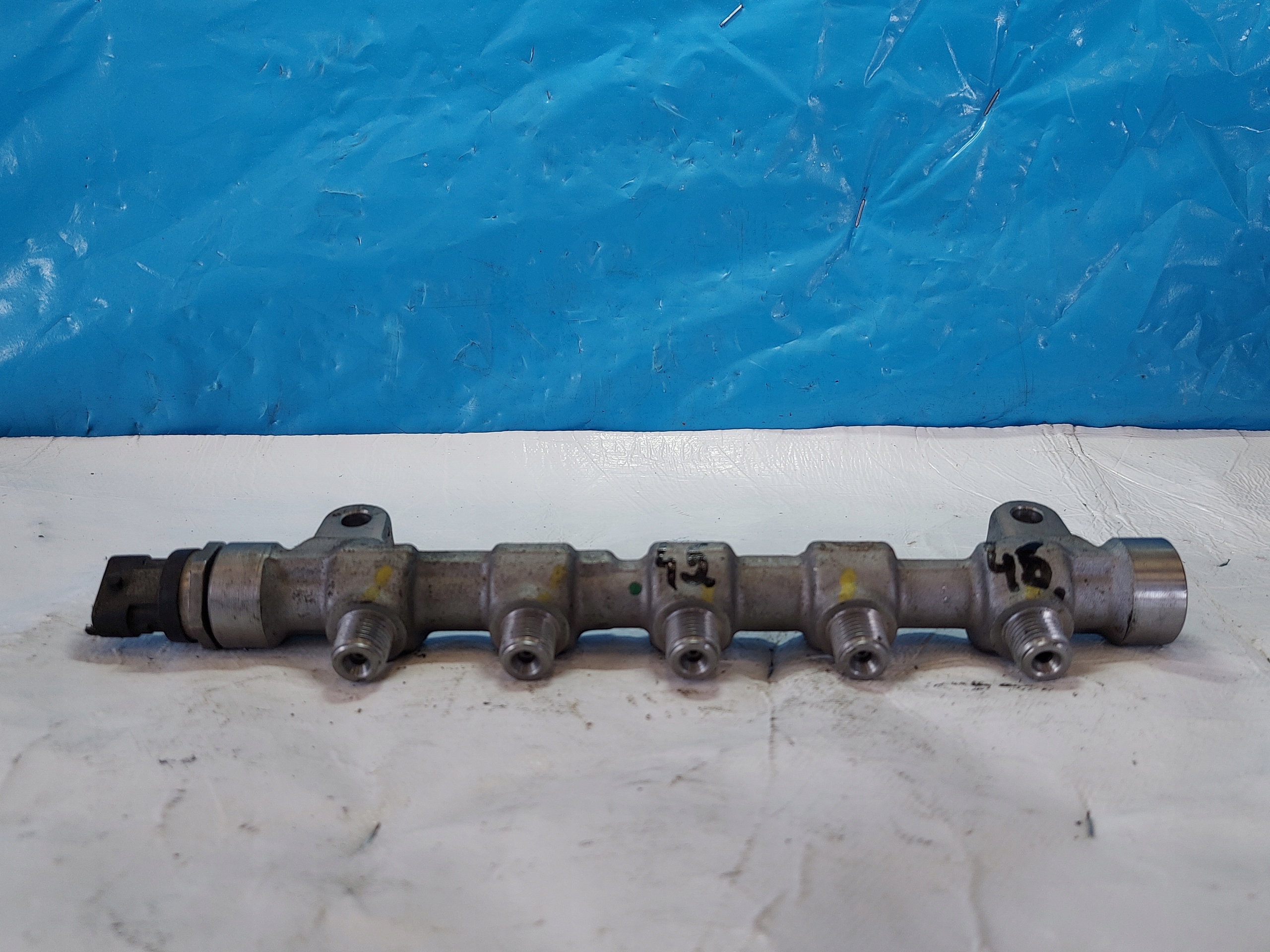 Rampe injection KIA CEED 1.6 CRDI 0445214181