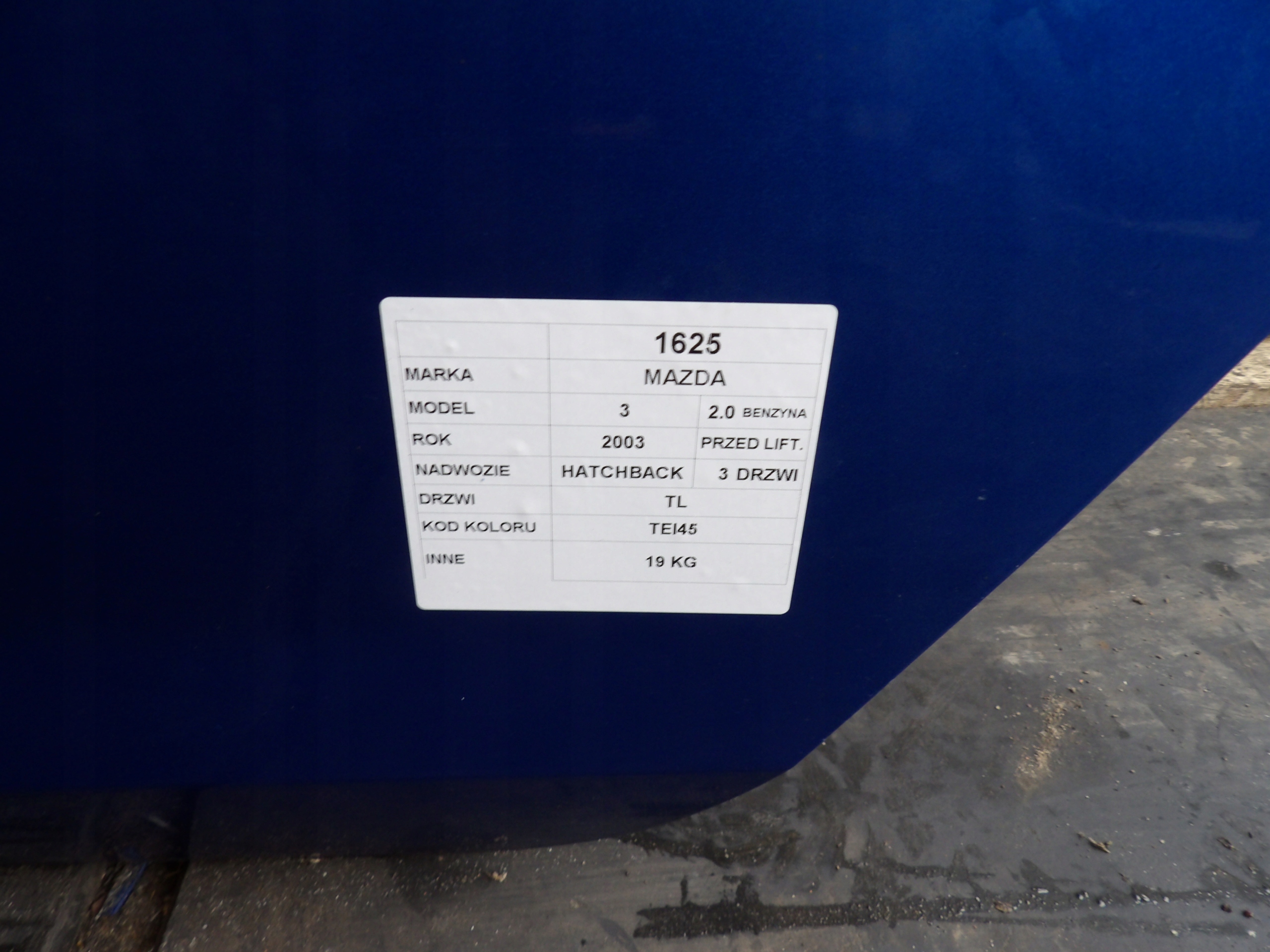 Mazda 3 and door rear. left HB 5D