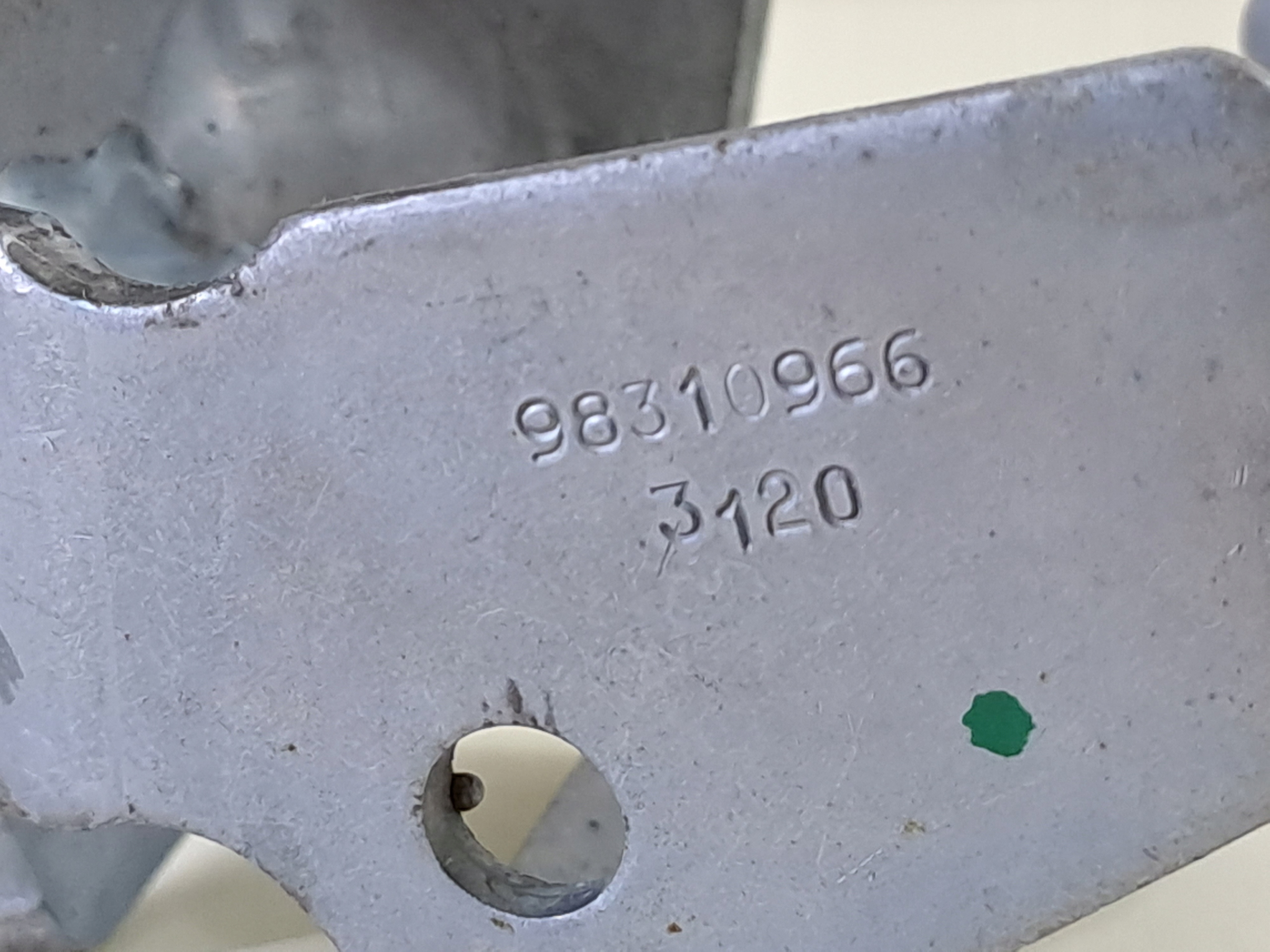 PEUGEOT RIFTER 20r Console Support 1.5 BLUE HDI