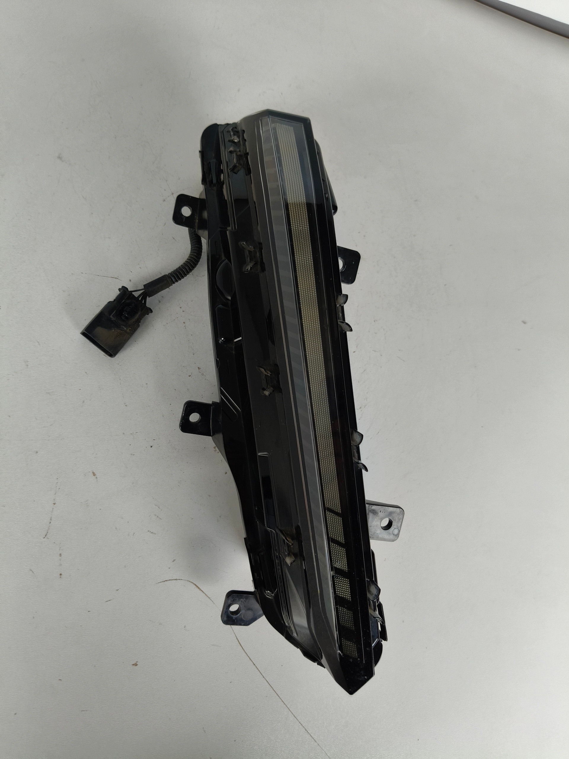 mlhovka pravý PEUGEOT 308 III T10 22- LED DRL H45