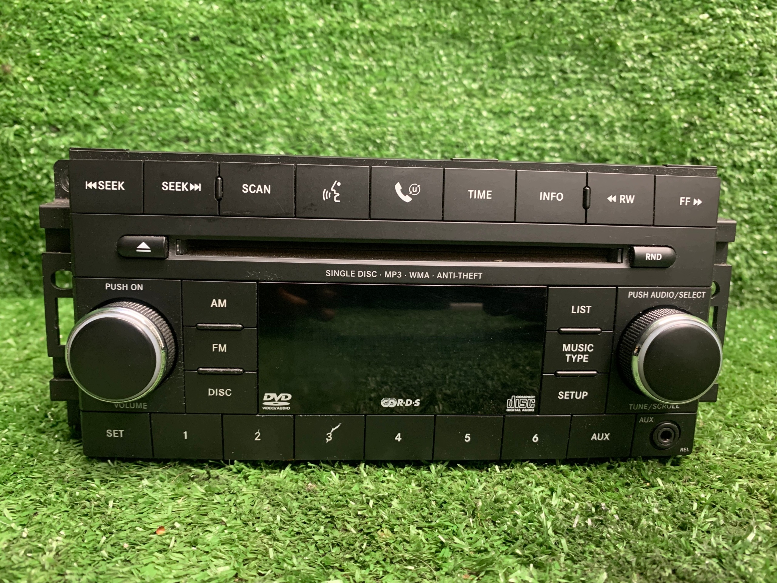 CHRYSLER 300C RADIO Z navigation 05064945AC