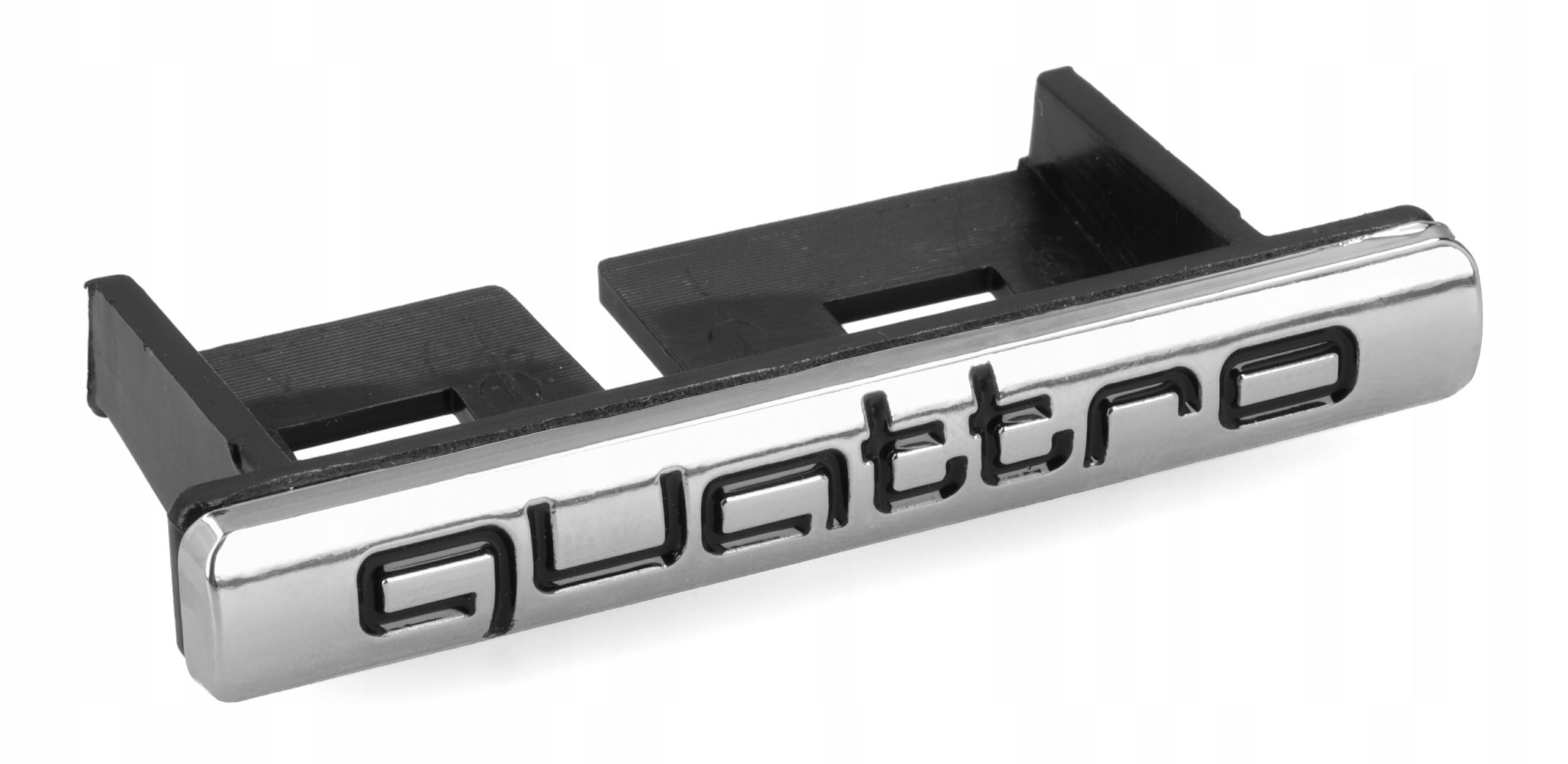 Emblemat Na Kratkę Znaczek Audi Quattro 6,7X1X3 CM Srebrny Nowy