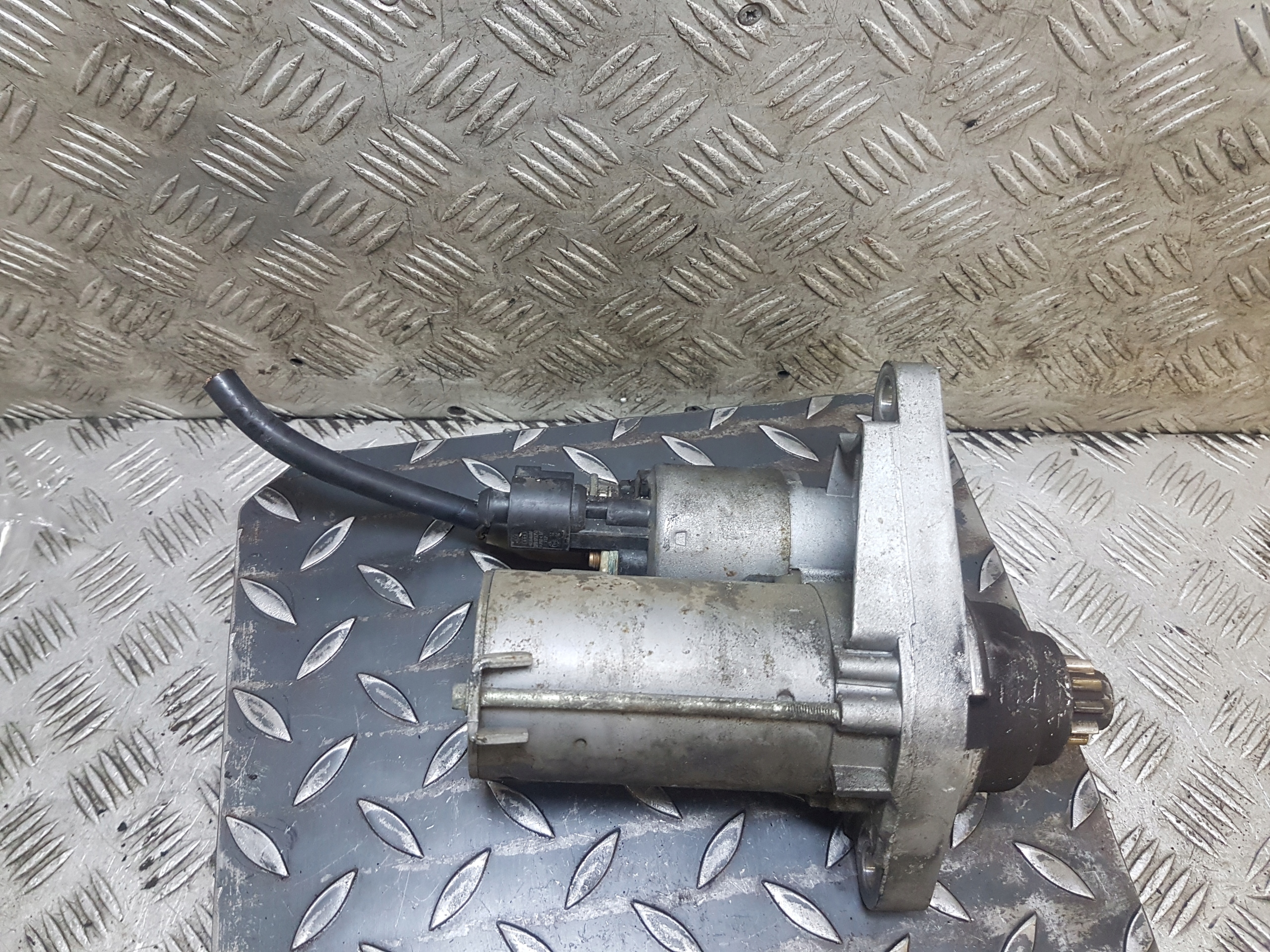 starter VOLKSWAGEN GOLF 5 02T911023S D6GS12