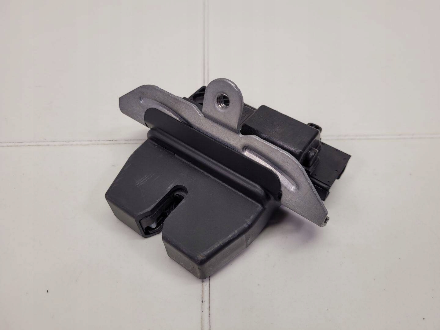 lock bonnet boot Ford Fiesta 7 2019 H1BAN442A66AB