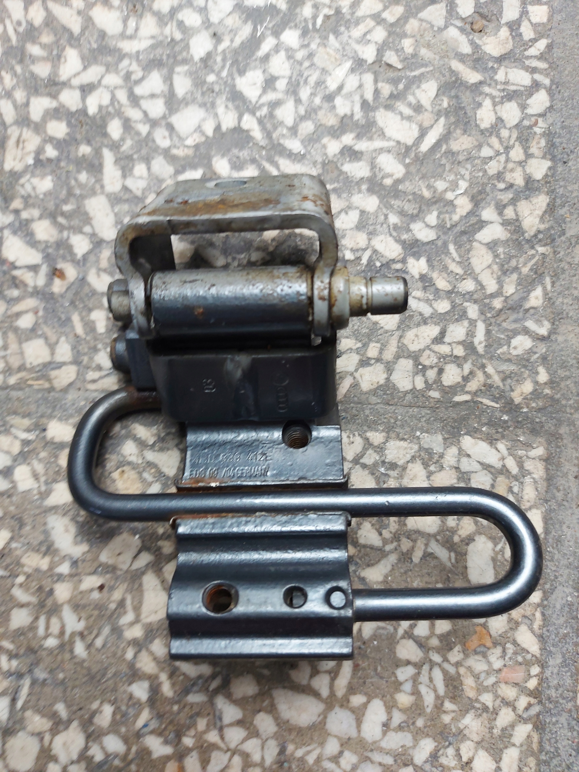 hinge door right rear part lower AUDI A6 C5 4B0 4B0833412E OE