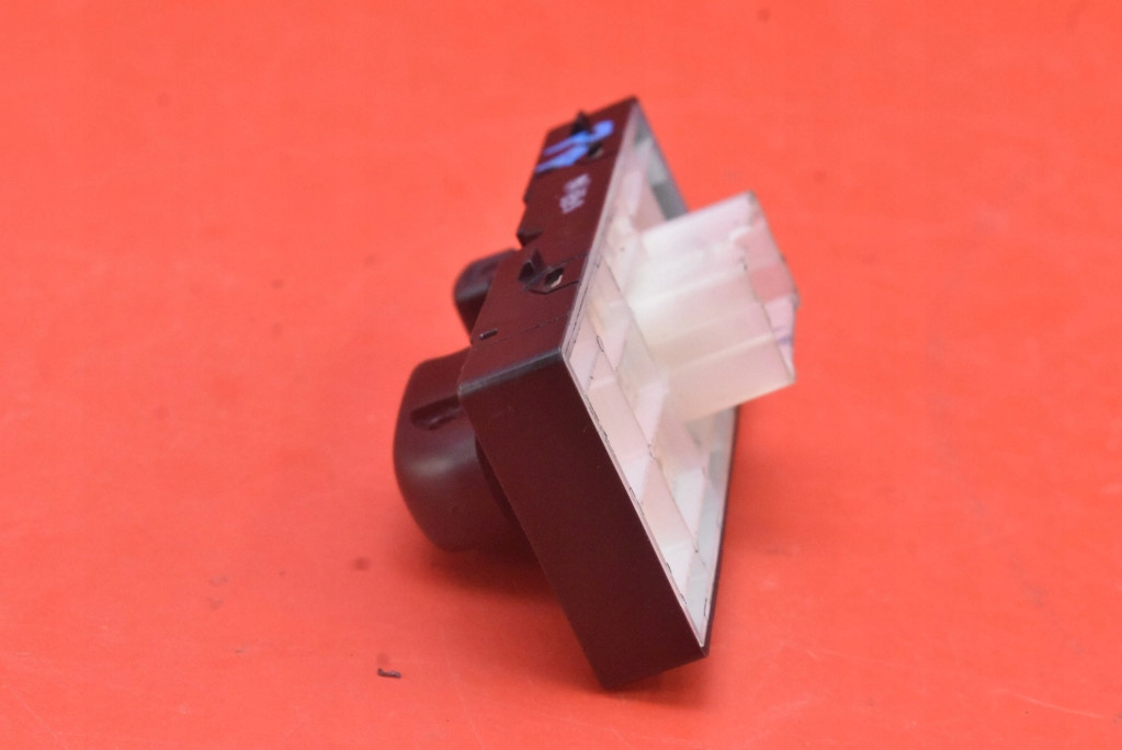 switch lifting windows right front NISSAN MICRA 5 V K14 17-21