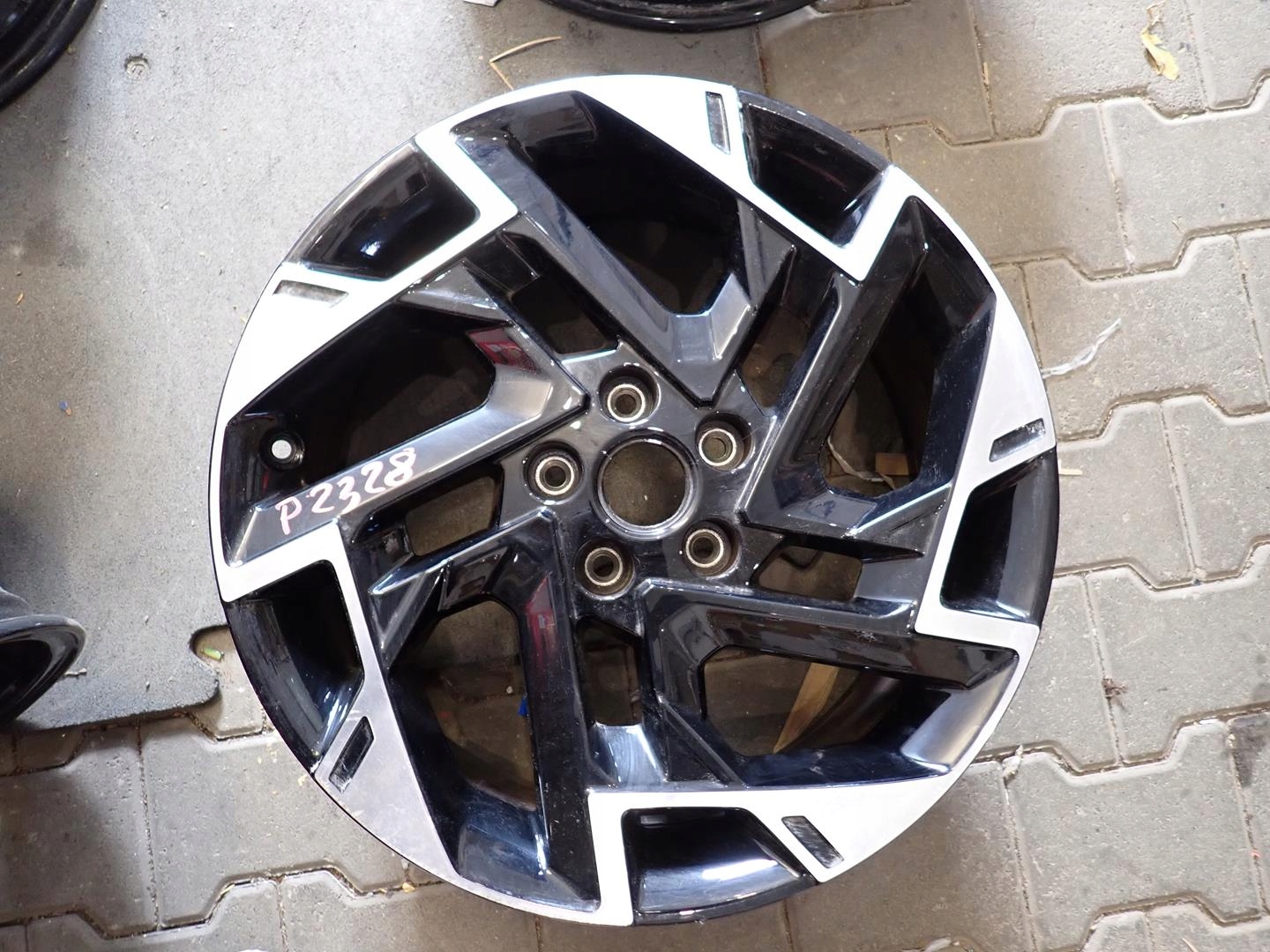 disk disk KIA 5x114,3 ET51 7,5J 19" 52910-R2300