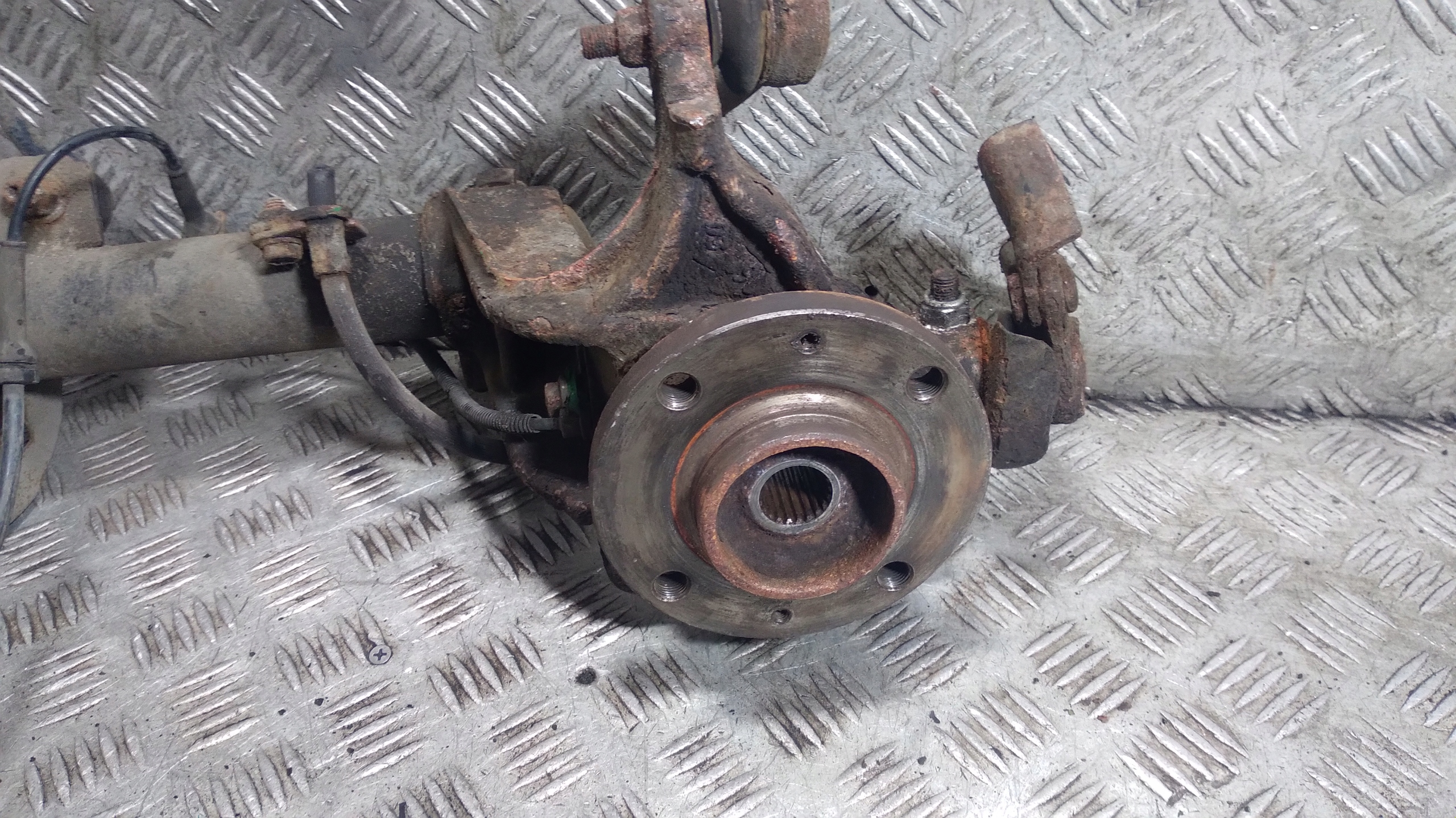 MCPERSON left front front PEUGEOT 207