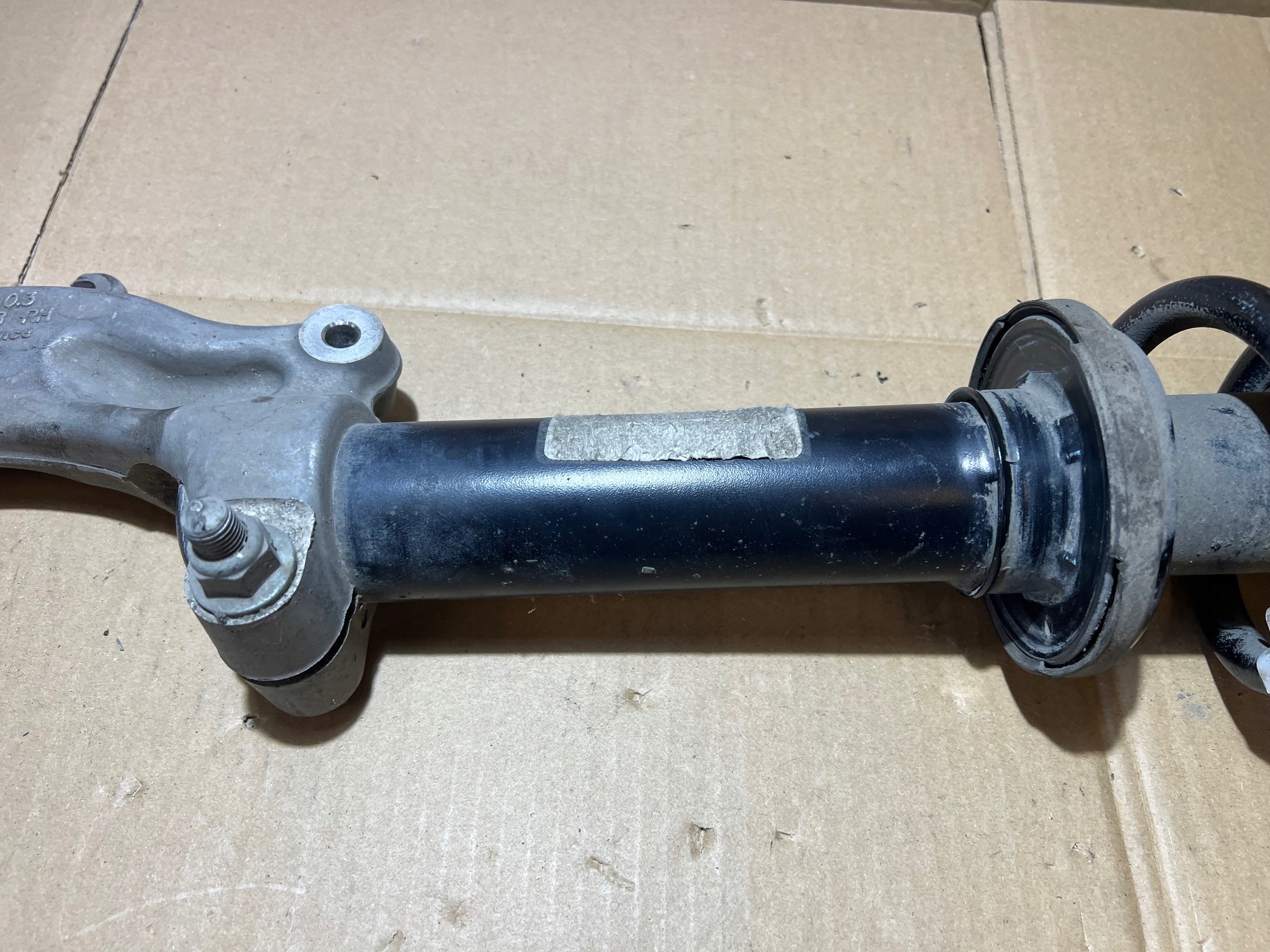 AUDI Q5 80A 2.0 TFSI shock absorber right front front 4M0413038 80A413031AK