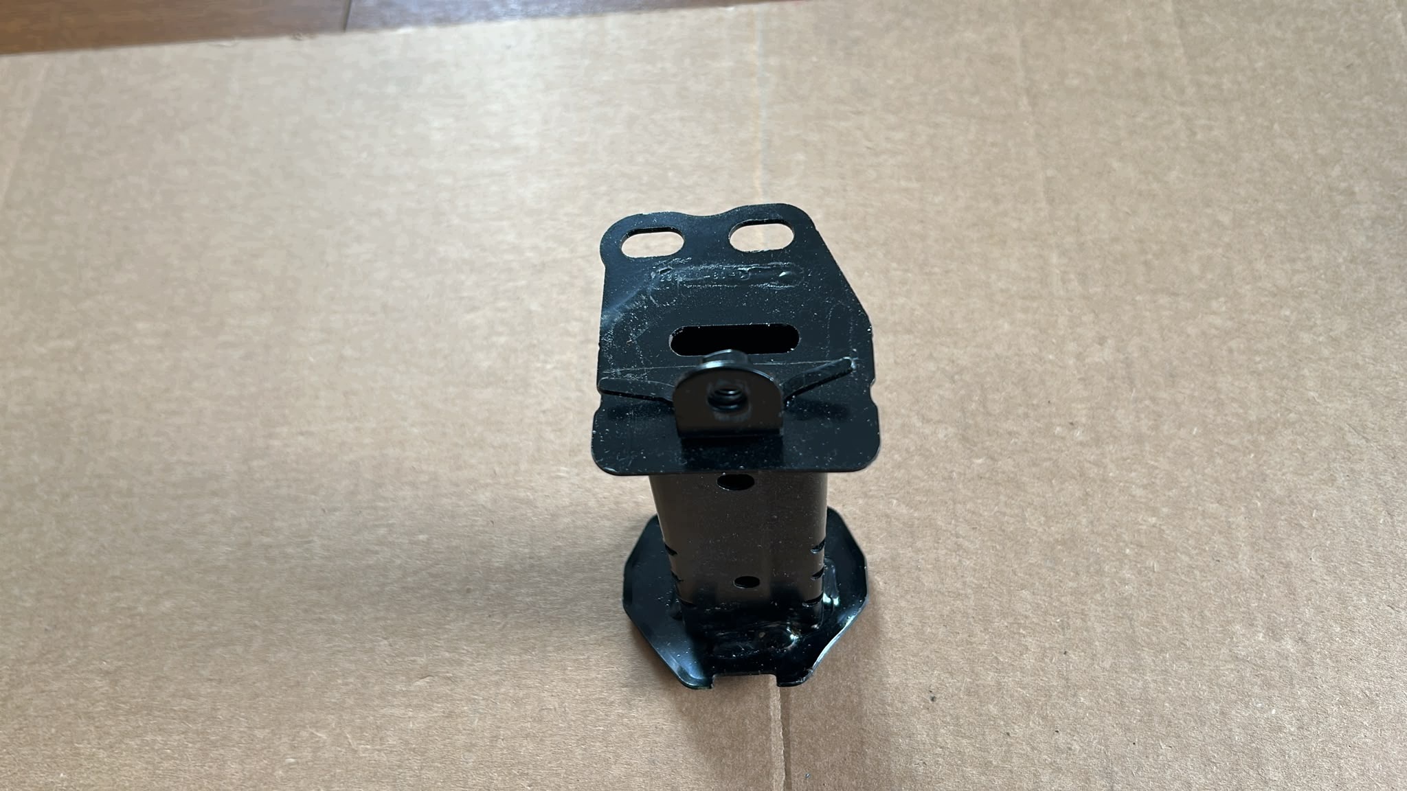 holder ABSORBER beam tip left front TOYOTA YARIS CROSS 21