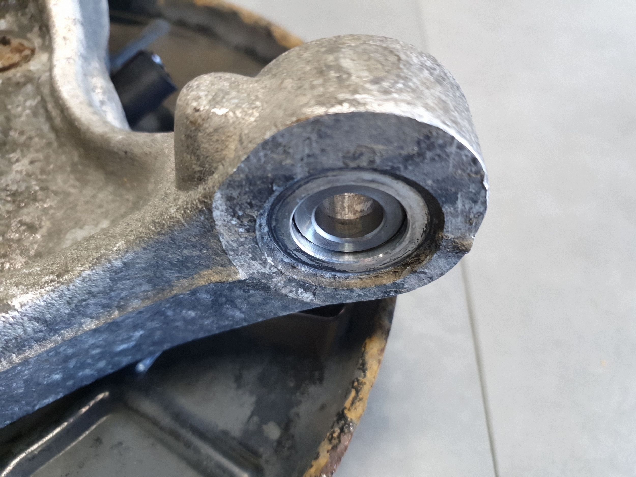 Volkswagen PASSAT CC swing right front front 3C0407258G