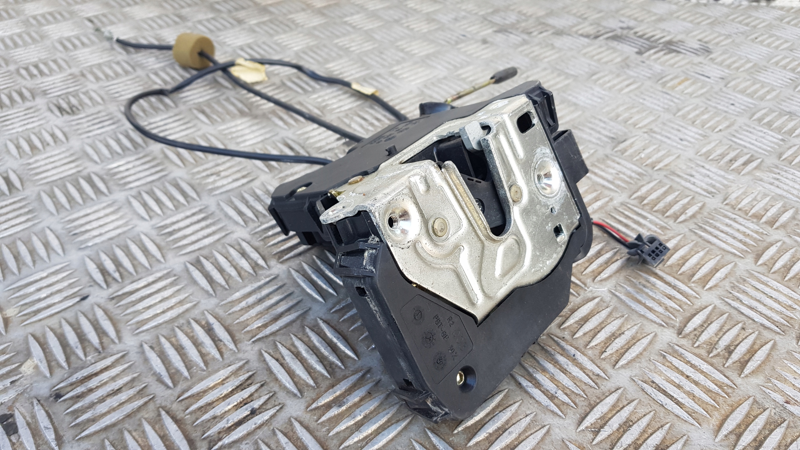 MERCEDES W203 lock right front LIFT