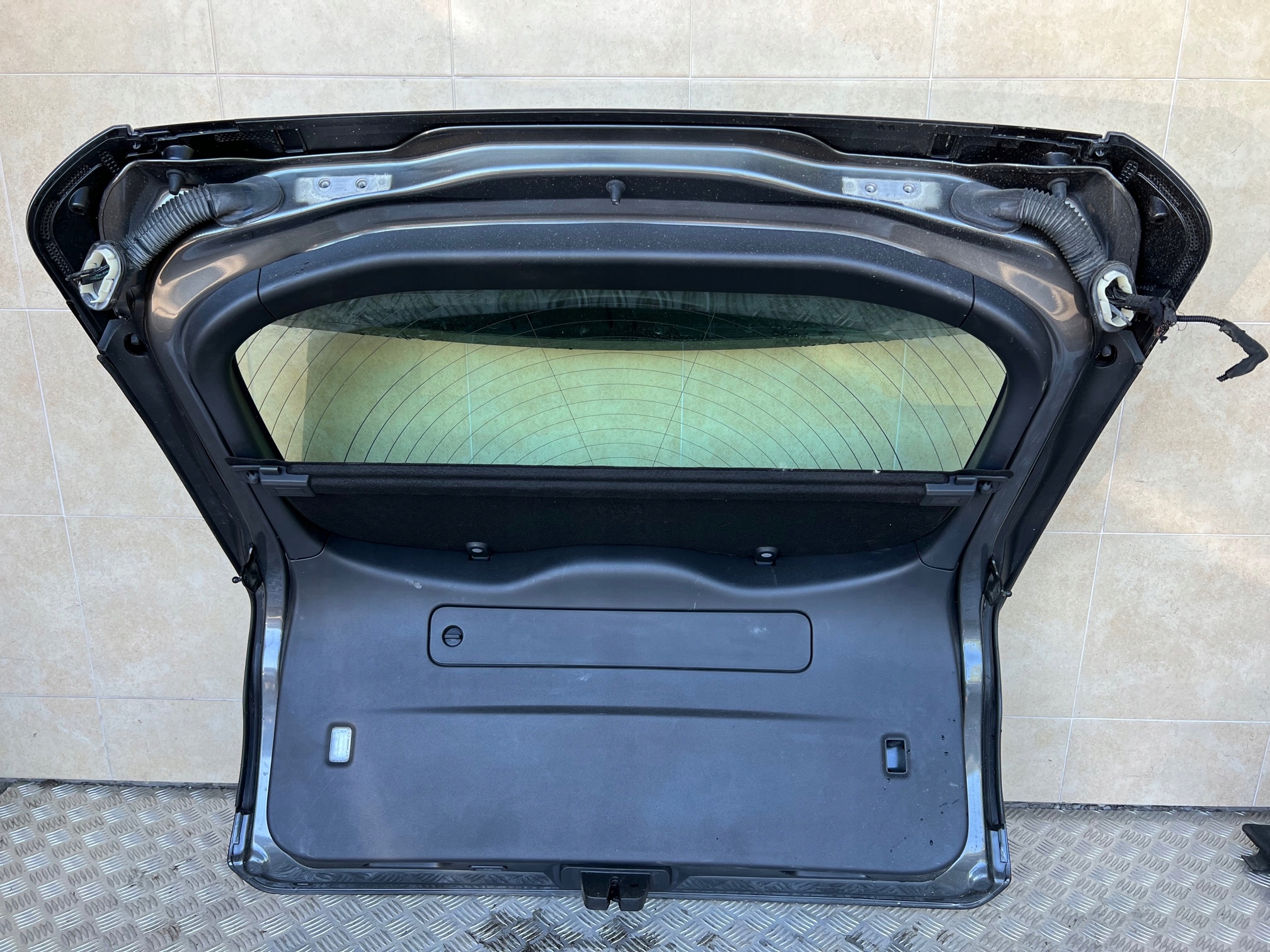 KLAPA TYLNA KOMPLETNA JAGUAR E-PACE KAMERA Typ samochodu Samochody osobowe