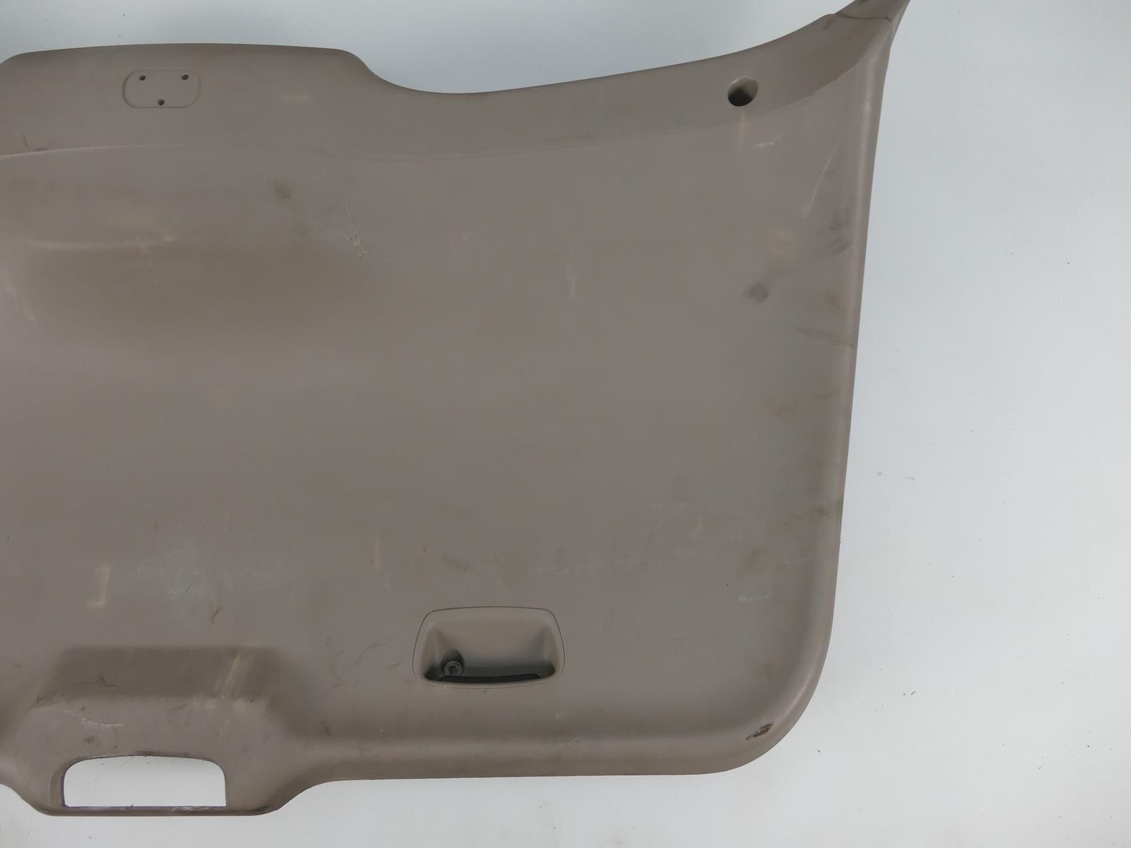 8200084296 - RENAULT SCENIC II ЗАДНЯЯ КРЫШКА