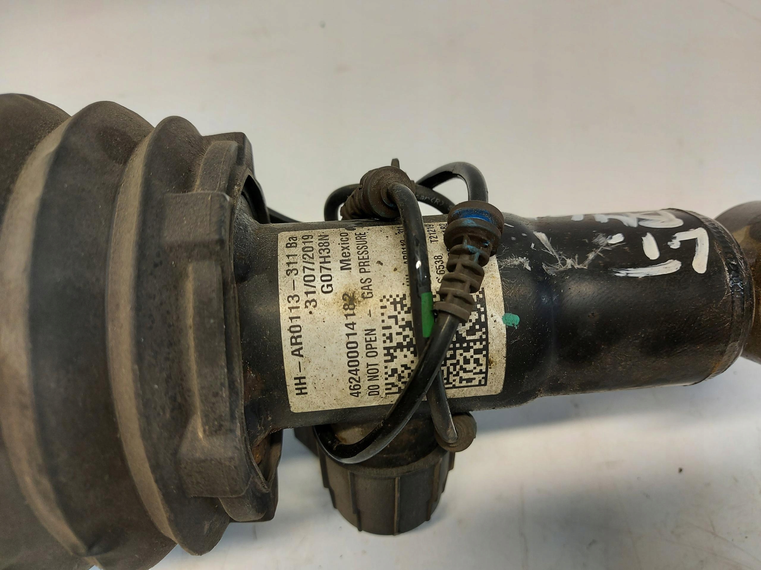 BMW G05 X5 3.0d 2019r. shock absorber left rear part 78315615