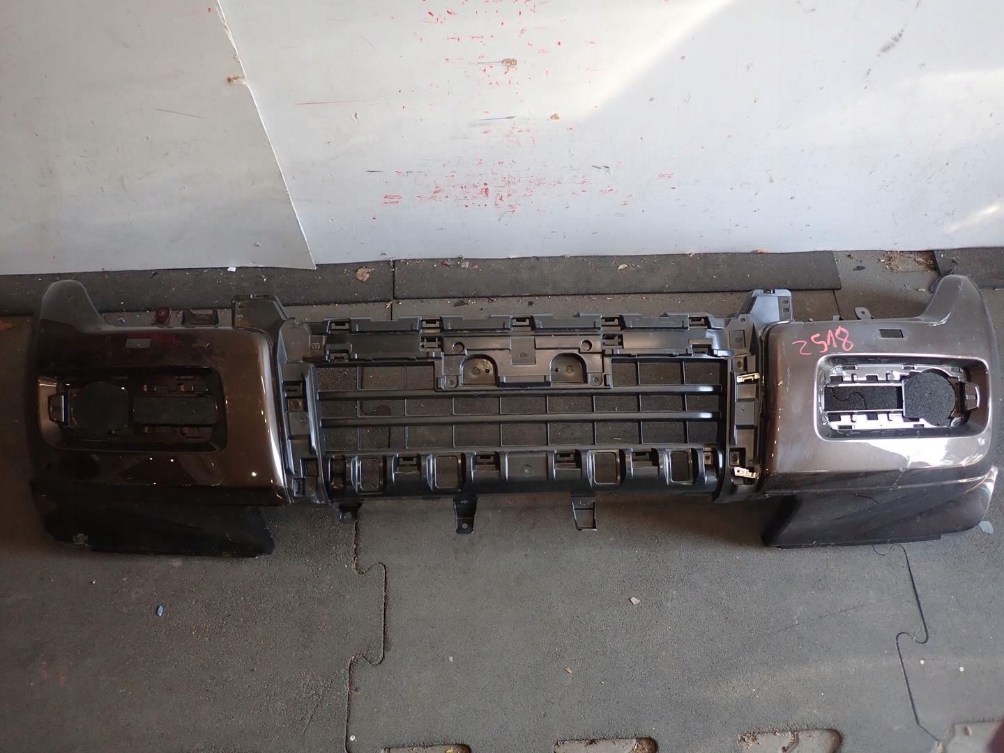 bumper front front MITSUBISHI PAJERO IV 2015- 6400G152ZZ