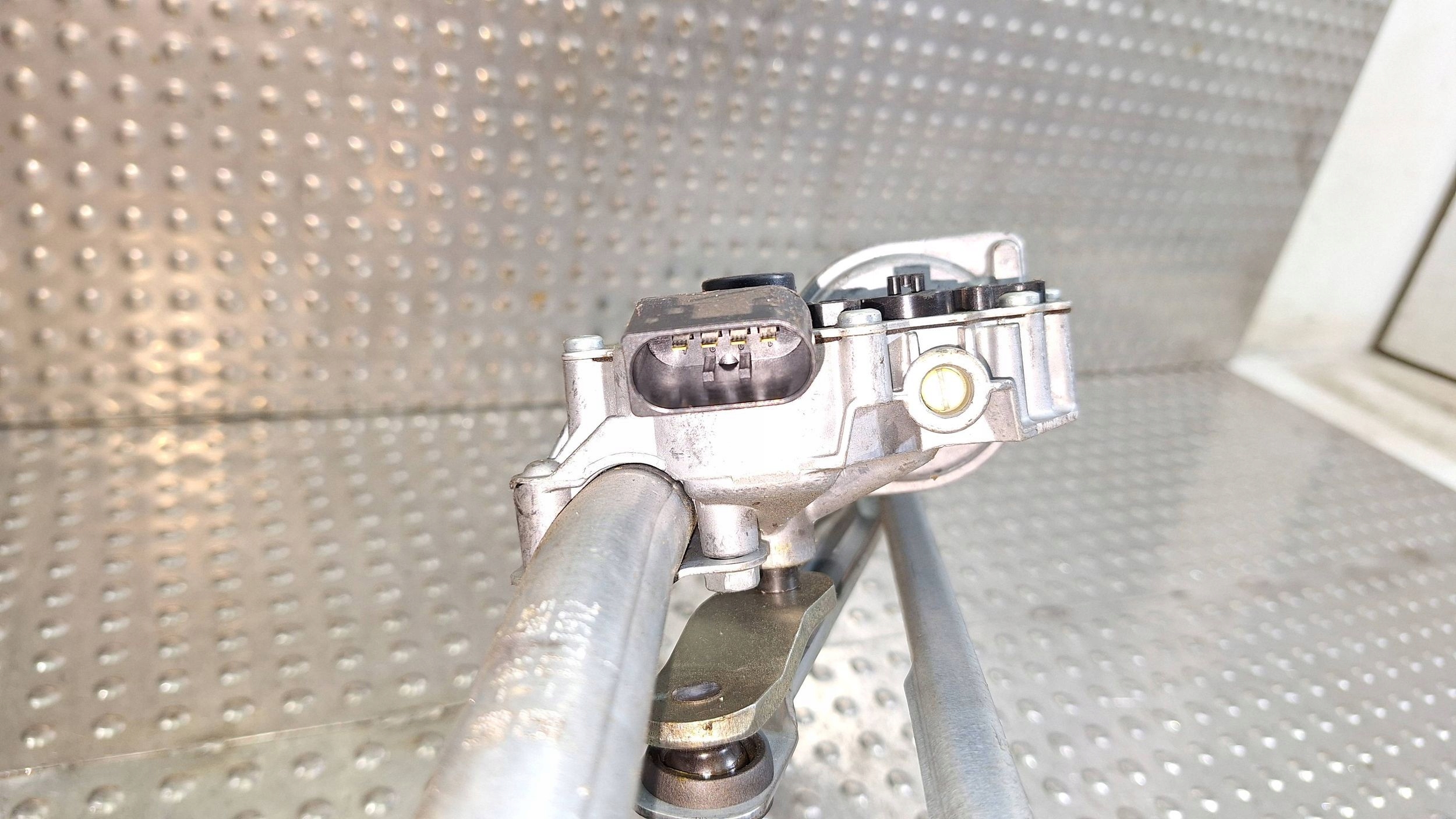 Gestänge Motor Wischer vorne 6978263 BMW 3 E90 E91 E92 E93 EUROPA