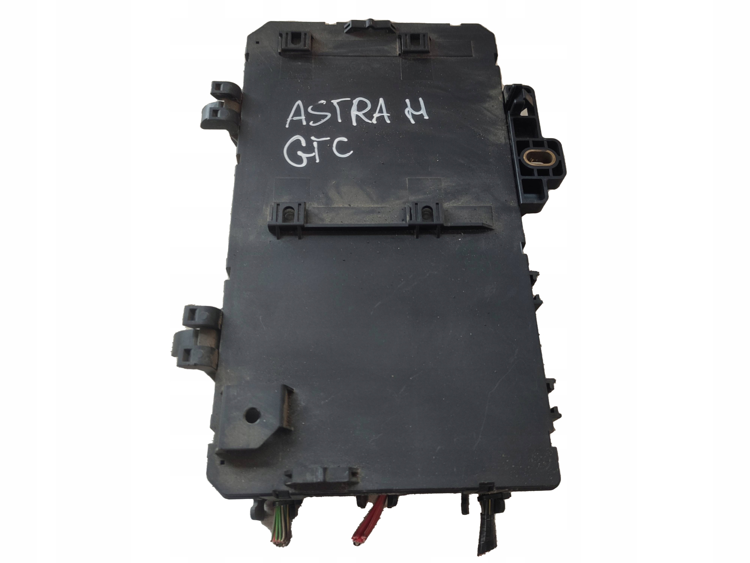 Module fusibles OPEL Astra H GTC 1.9 CDTI