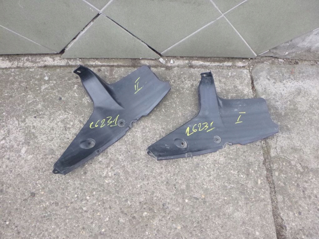 TOYOTA CH-R CHR mudguard right rear.
