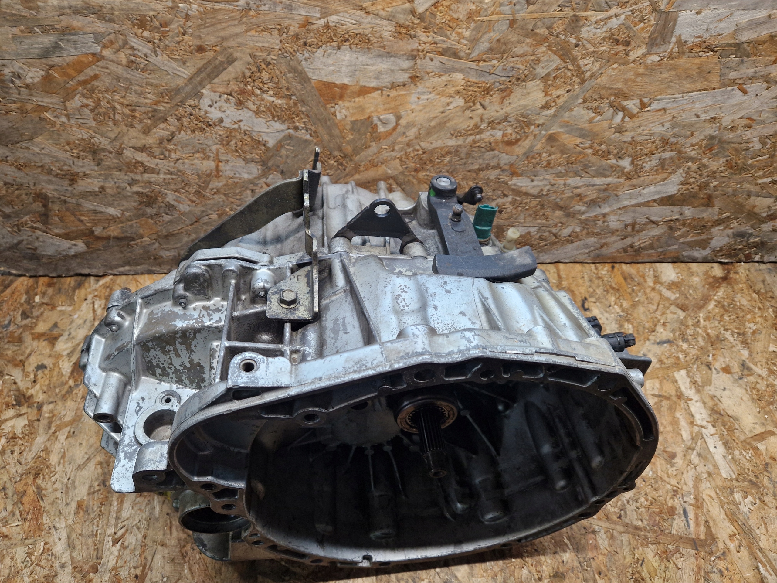 Getriebe RENAULT MASTER OPEL MOVANO 3.0DCI PF6052 PF6 052