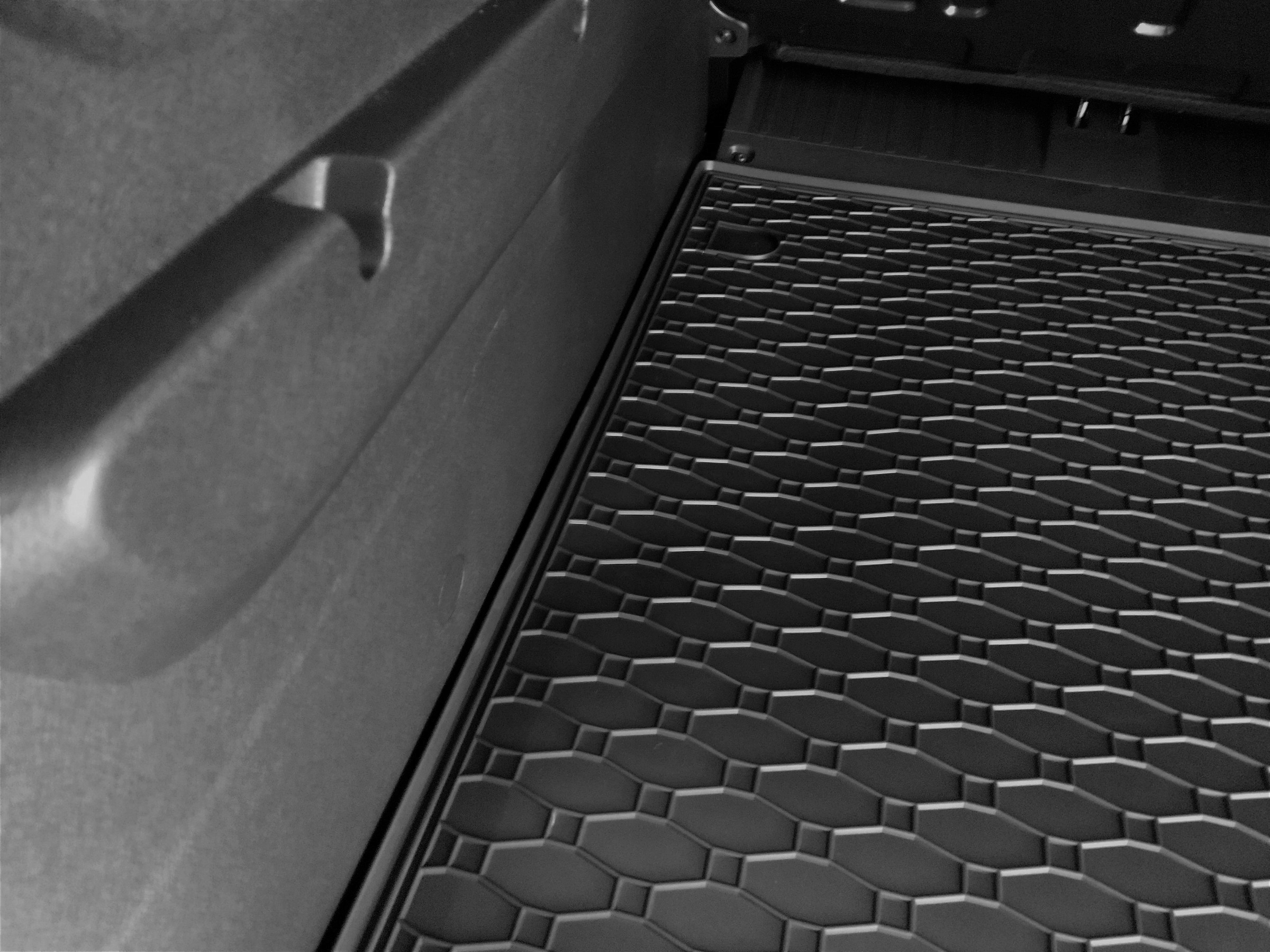 Zestaw dywaników do PEUGEOT Rifter 5 miejsc od 2019 | L1 Kolor czarny