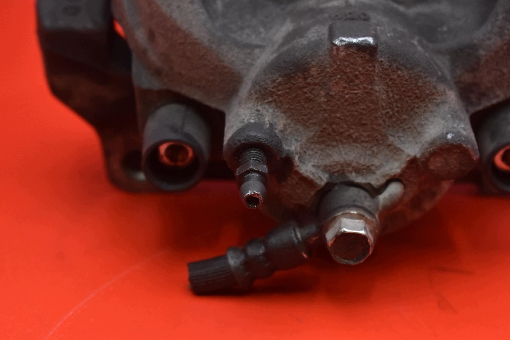 caliper brake left front DG9C-2B302-BA FORD MONDEO MK5 2.0 TDCI 180 KM