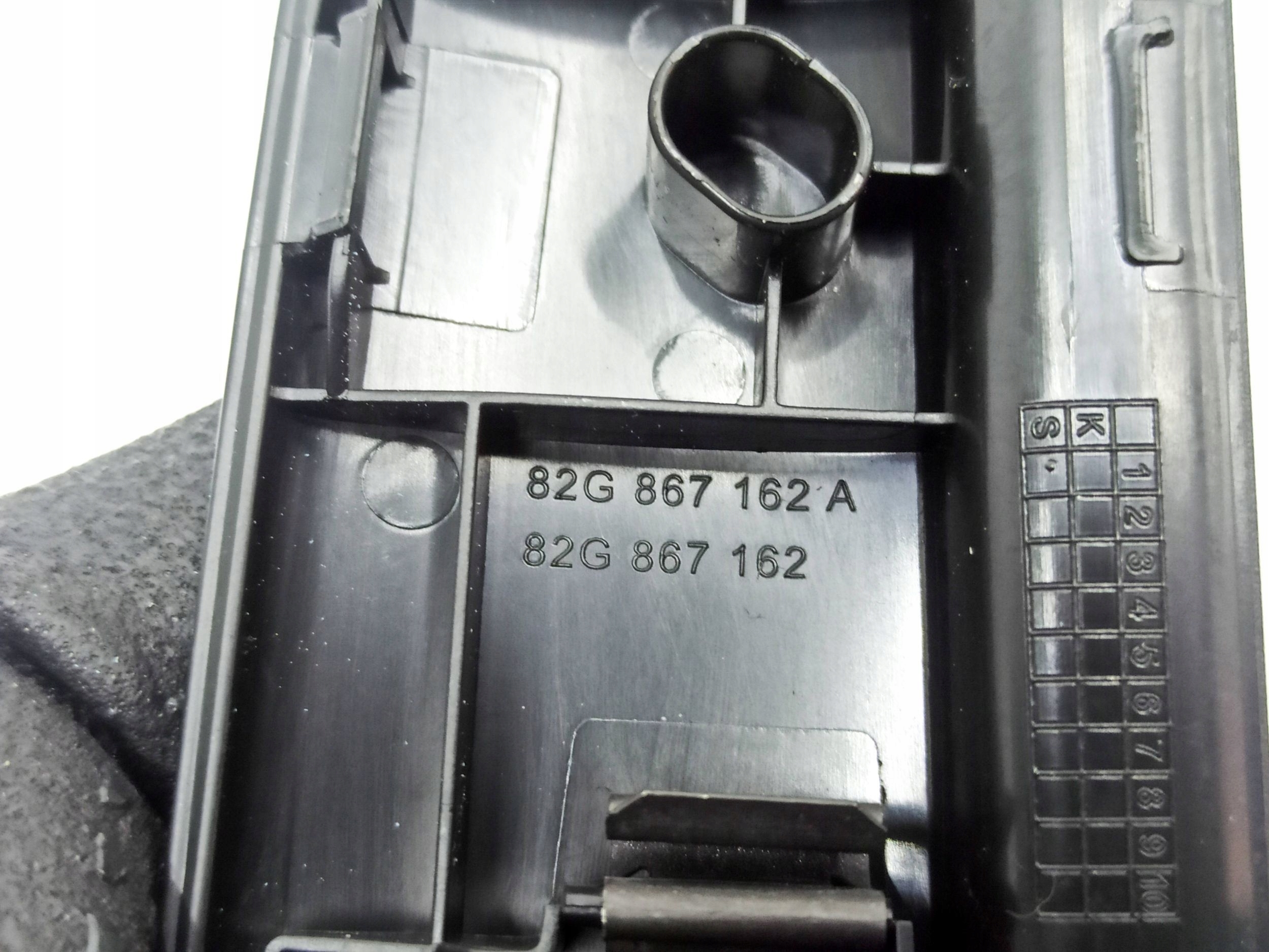 Audi A1 2024 передняя правая ручки внутренние