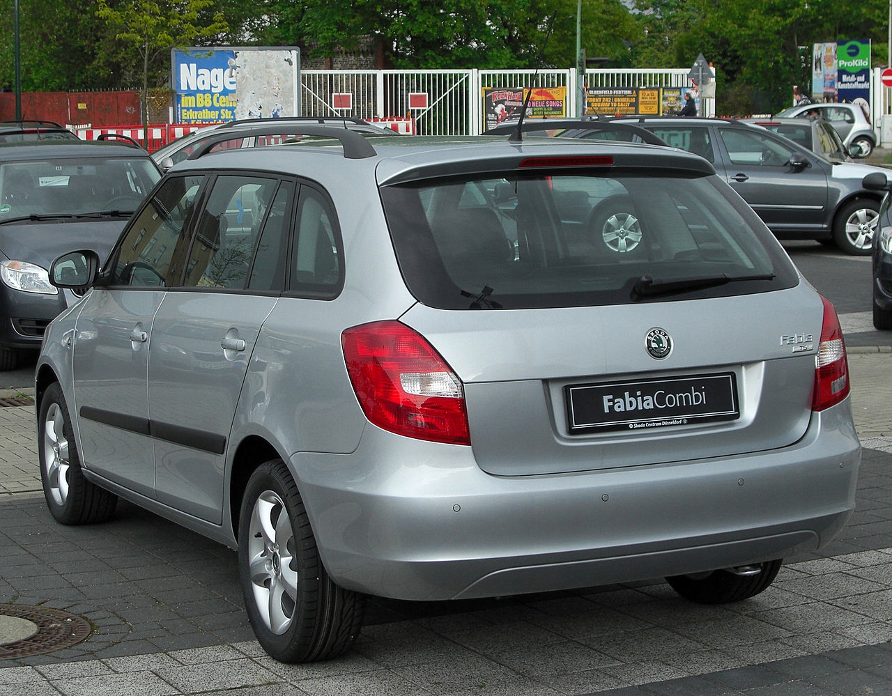 SKODA FABIA 2 II 07- универсал фонарь левый Depo