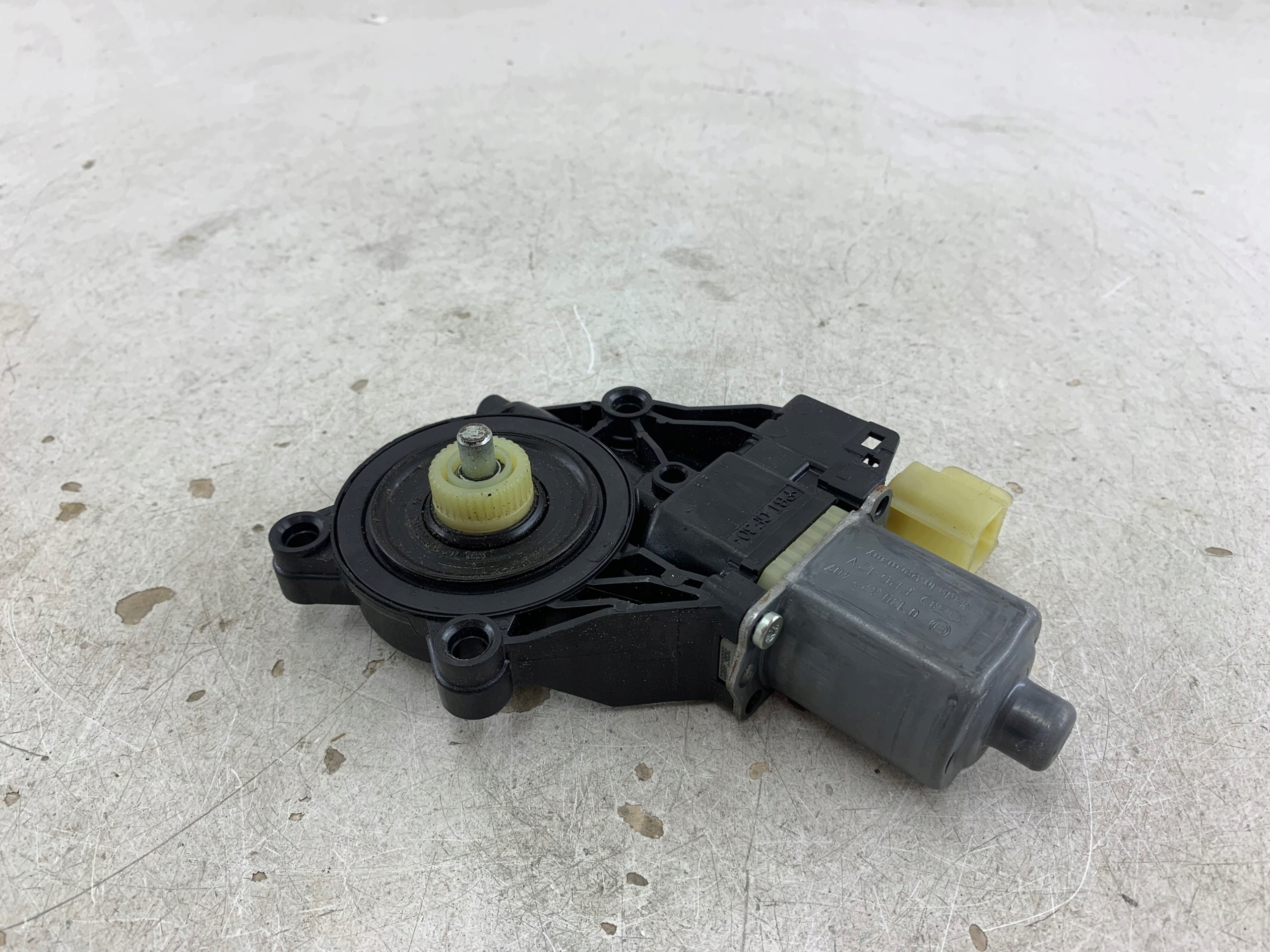 FORD FIESTA MK6 mini motor windows right front 0130822407