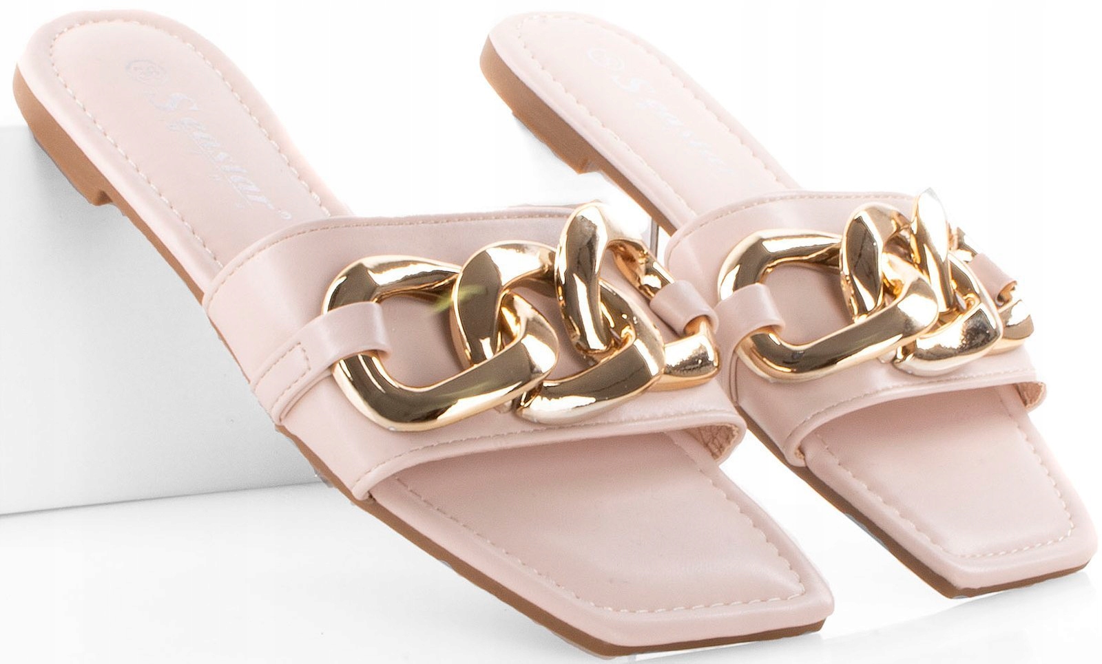 

Beżowe Klapki Z Łańcuchem Kwadrat 40