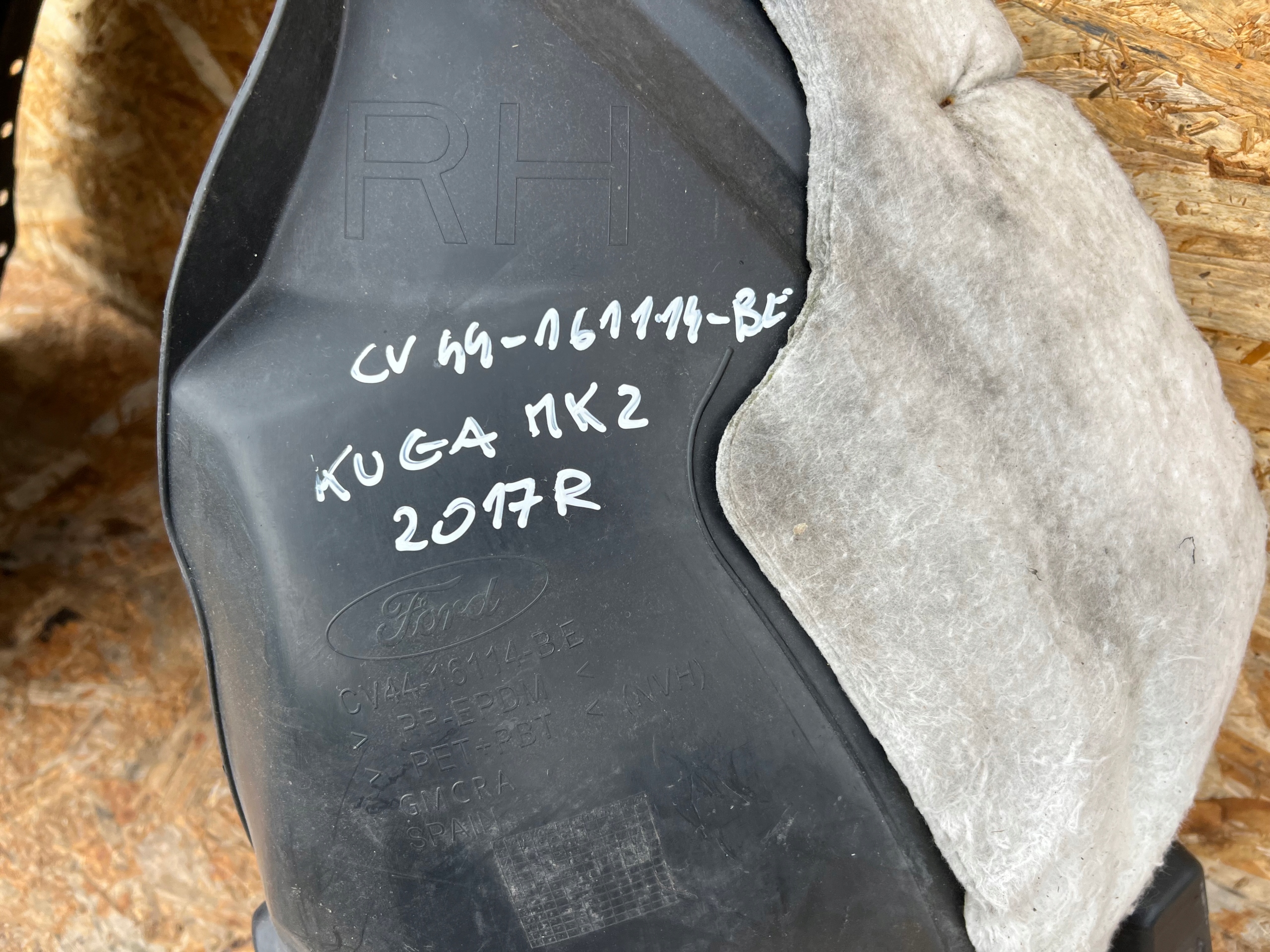 mudguard front front right FORD KUGA II MK2